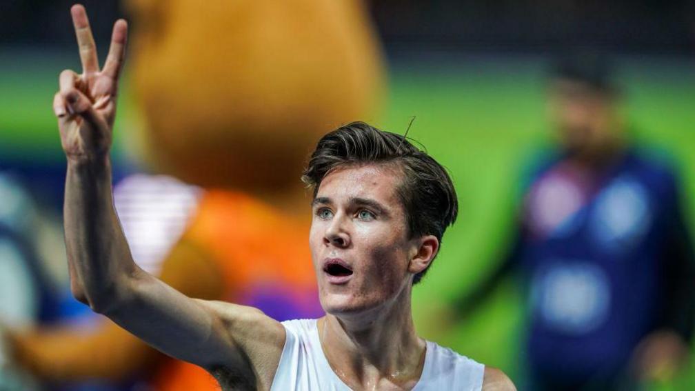 The Rise and Turmoil of Jakob Ingebrigtsen: A Tale of Athletic Brilliance and Family Conflict