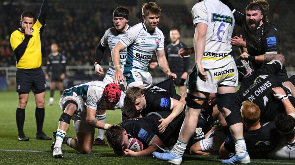 Newcastle and Bath Secure Spots in Premiership Cup Semi-Finals: Key Moments and Insights