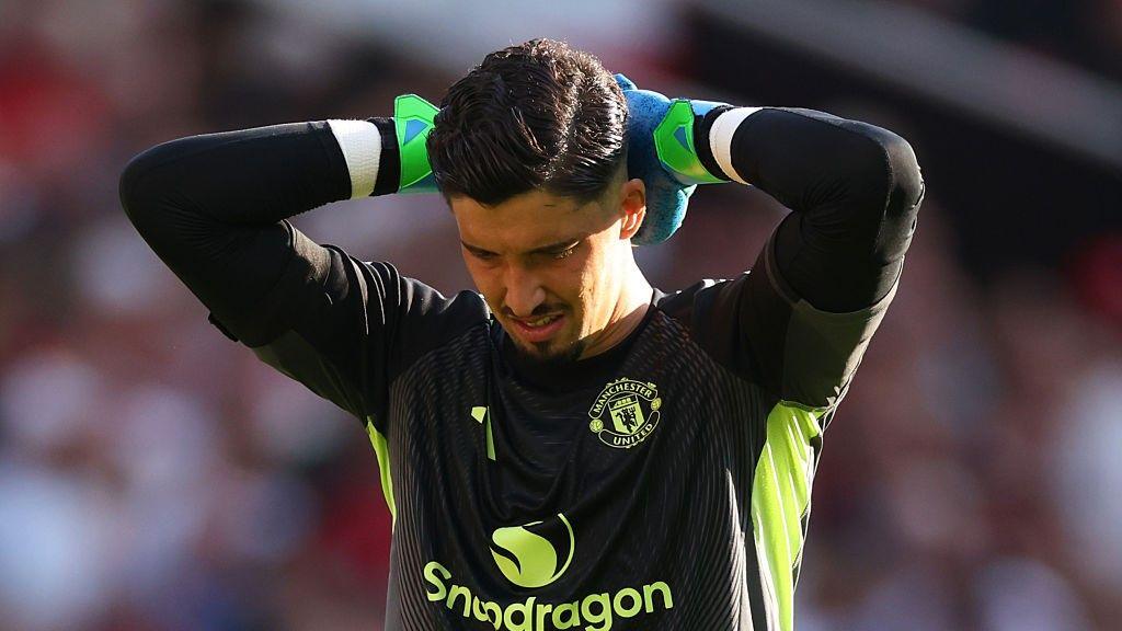 Amorim's Ferguson-Inspired Tactics: Defending Manchester United's Goalkeeper Decision