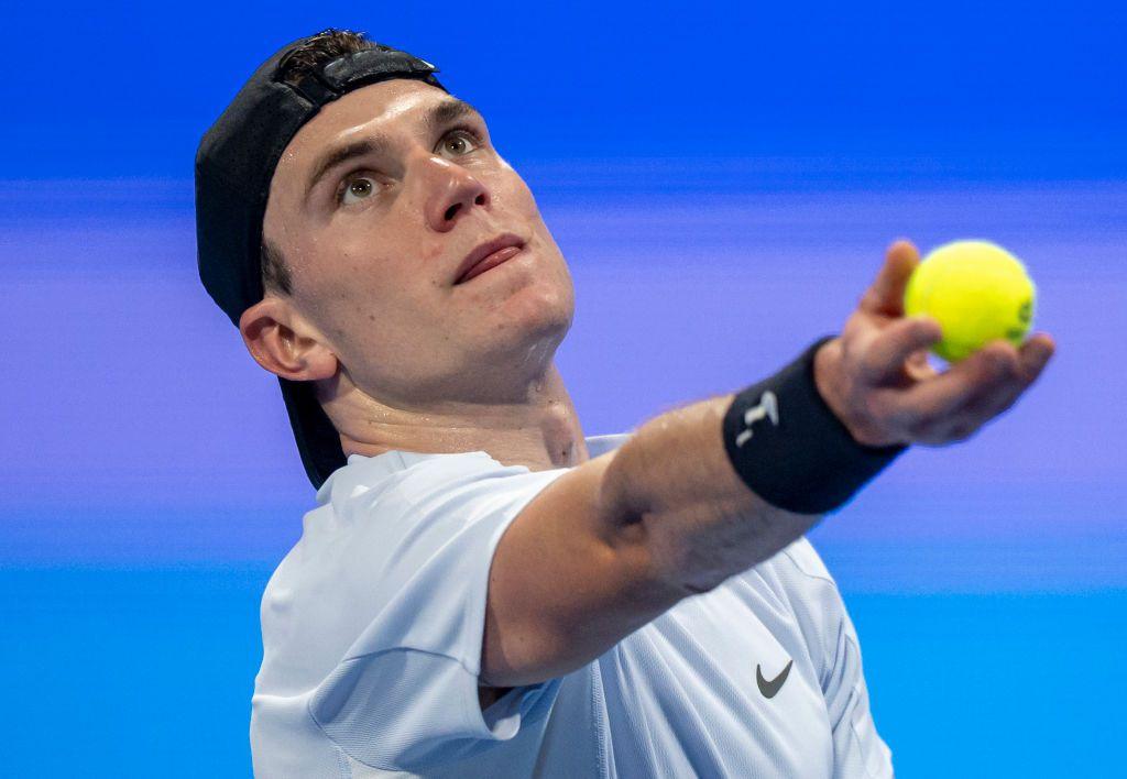 Jack Draper Withdraws from Dubai Tennis Championships to Prioritize Recovery