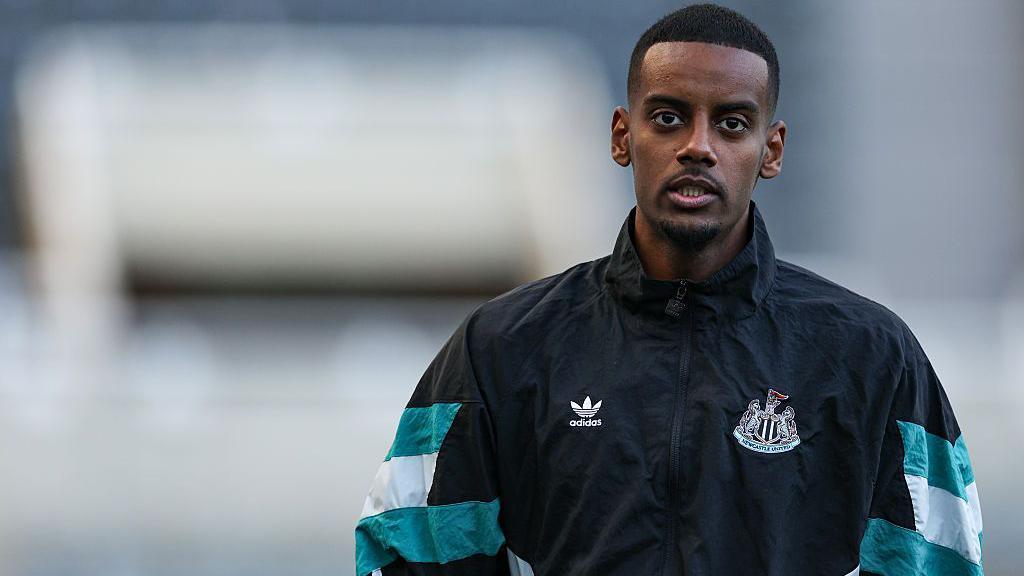 Alexander Isak's Controversial Exit: Newcastle's Struggle and Liverpool's Ambitions