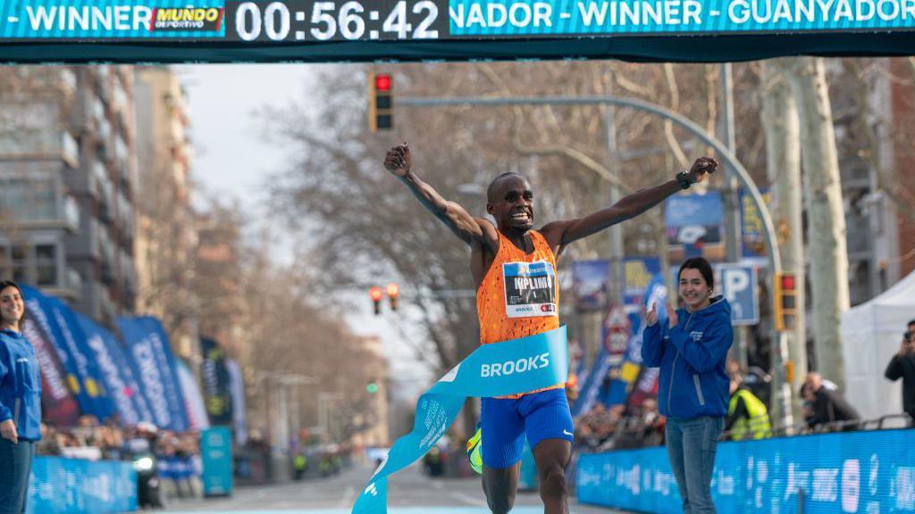 Jacob Kiplimo Shatters Half Marathon World Record with Sub-57 Finish in Barcelona