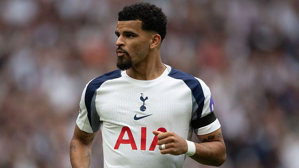 Tottenham's Dominic Solanke Undergoes Minor Ankle Surgery: Recovery Timeline & Squad Impact