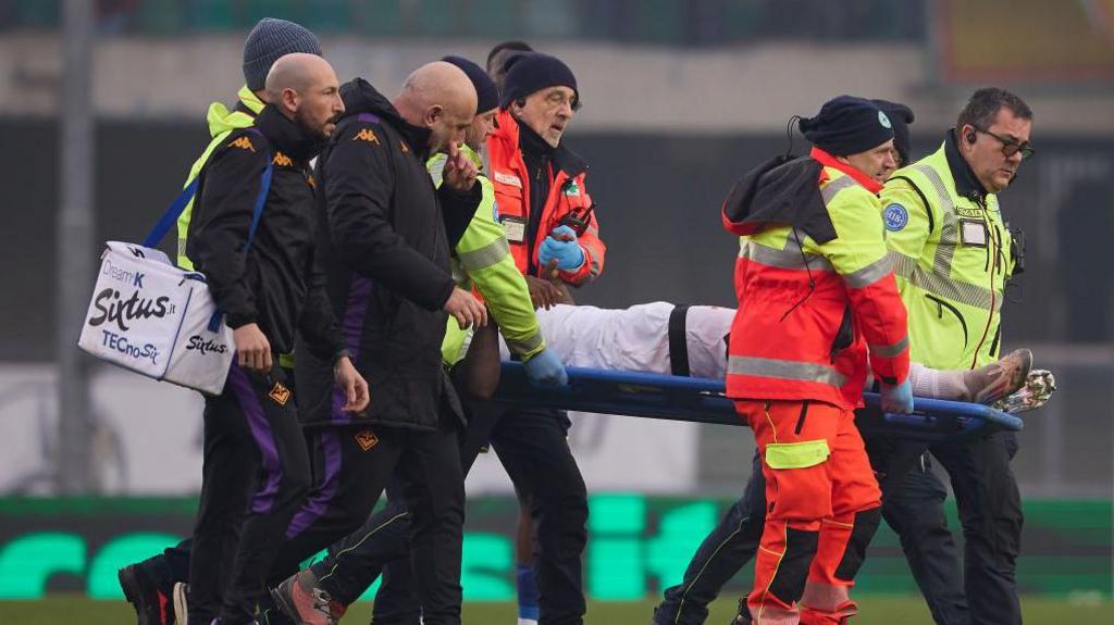 Moise Kean's Sudden Collapse Raises Concerns in Fiorentina's Defeat to Hellas Verona