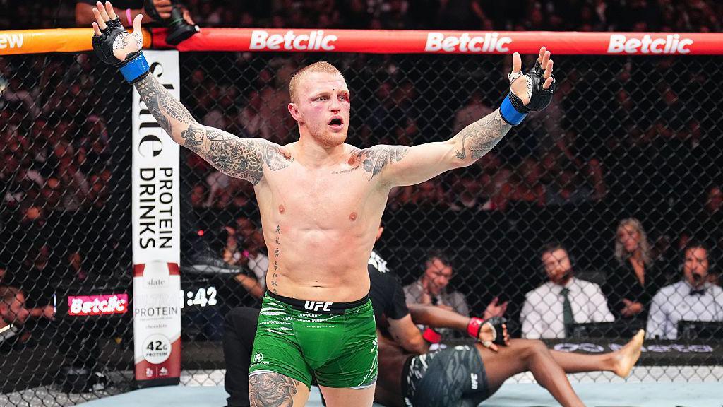 Mason Jones Dominates in Spectacular UFC Paris Comeback