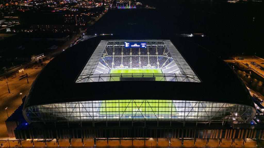 Everton's Financial Challenges and Stadium Transition
