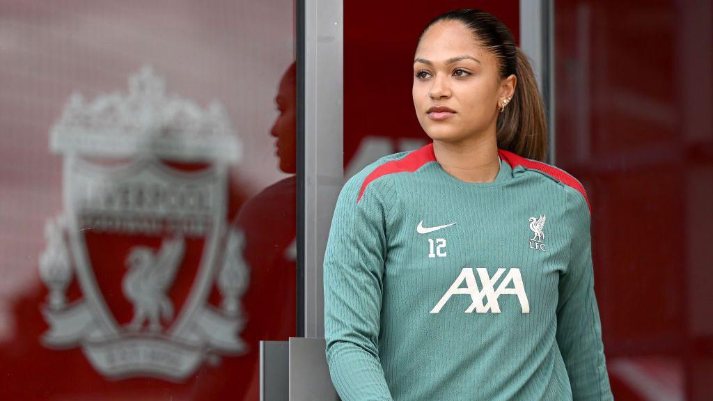 Liverpool Manager Commends Taylor Hinds for Standing Against Inappropriate Comments