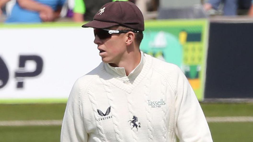 Zak Crawley's Heroics Secure Draw for Kent Against Gloucestershire