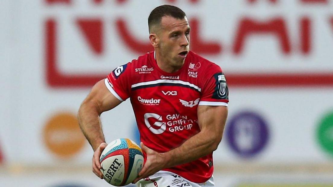 Scarlets Unleash Welsh Firepower: Can All-Wales Backline Outmuscle Springbok-Boosted Stormers?