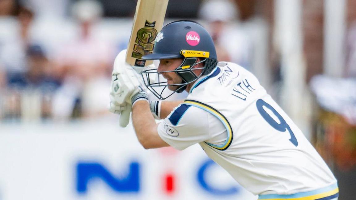 Adam Lyth's Scarborough Masterclass Fires Yorkshire to Commanding Lead Against Sussex