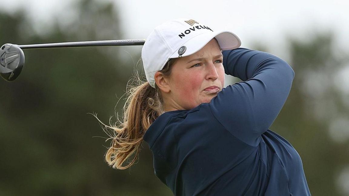 Lottie Woad Dominates Scottish Open: A Rising Star in Women's Golf