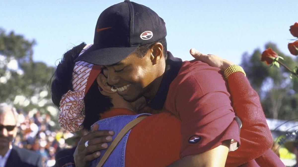 A Heartfelt Farewell: Tiger Woods Honors His Mother