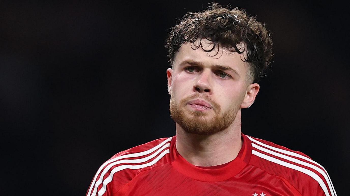 Neco Williams Commits Future to Nottingham Forest with New Four-Year Contract