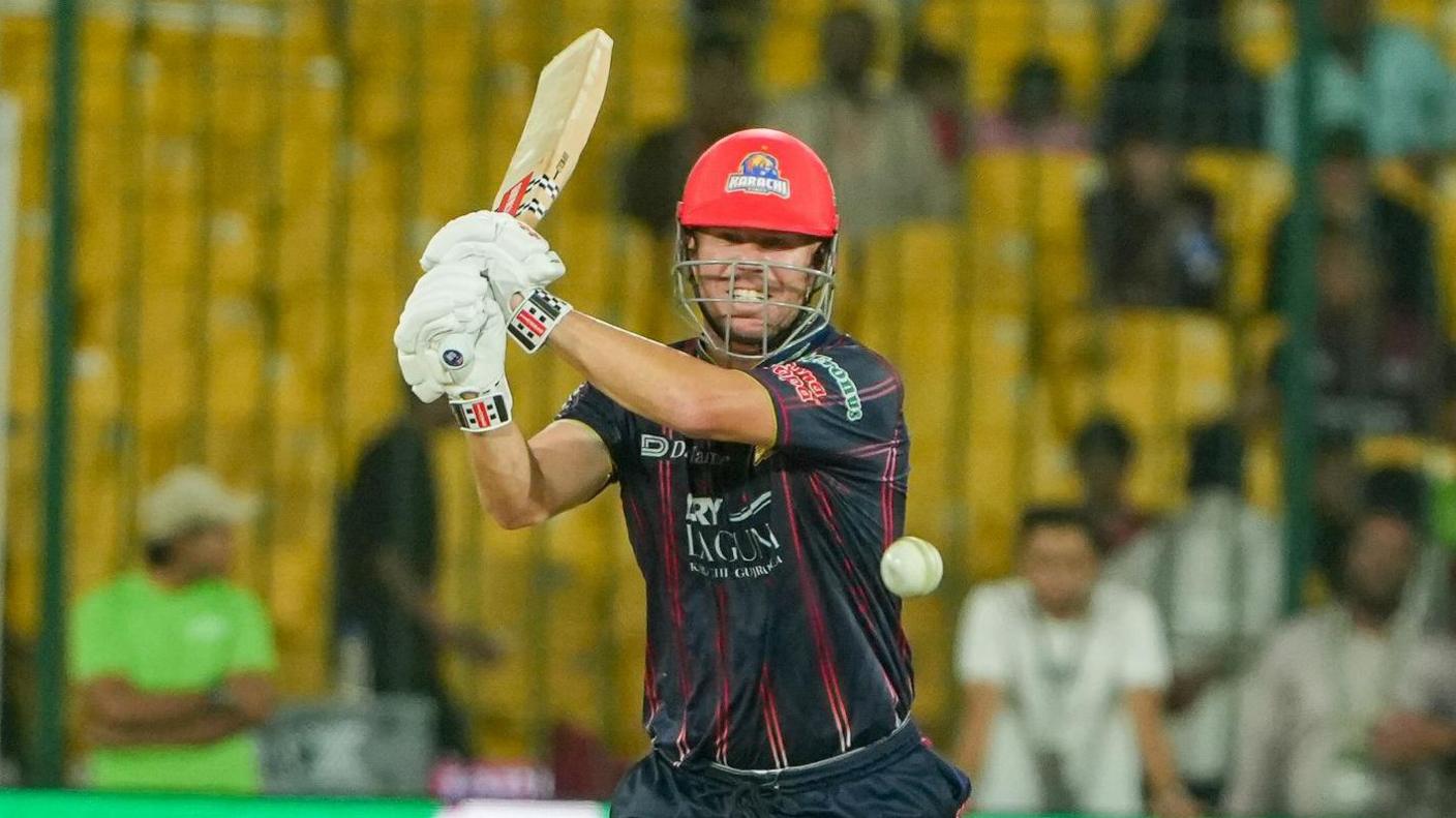 David Warner's Stellar 60 Leads Karachi Kings to Thrilling Victory Over Peshawar Zalmi in PSL