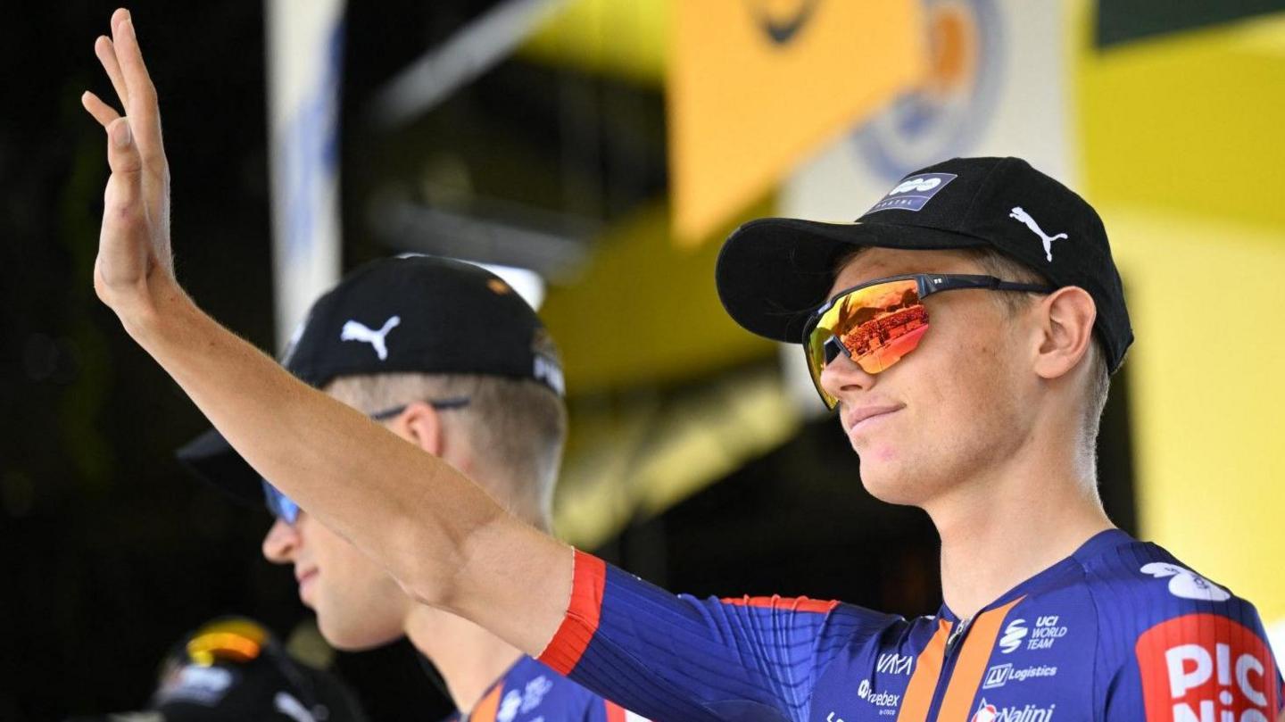 Oscar Onley: The Rising Star of British Cycling Making Waves at the Tour de France