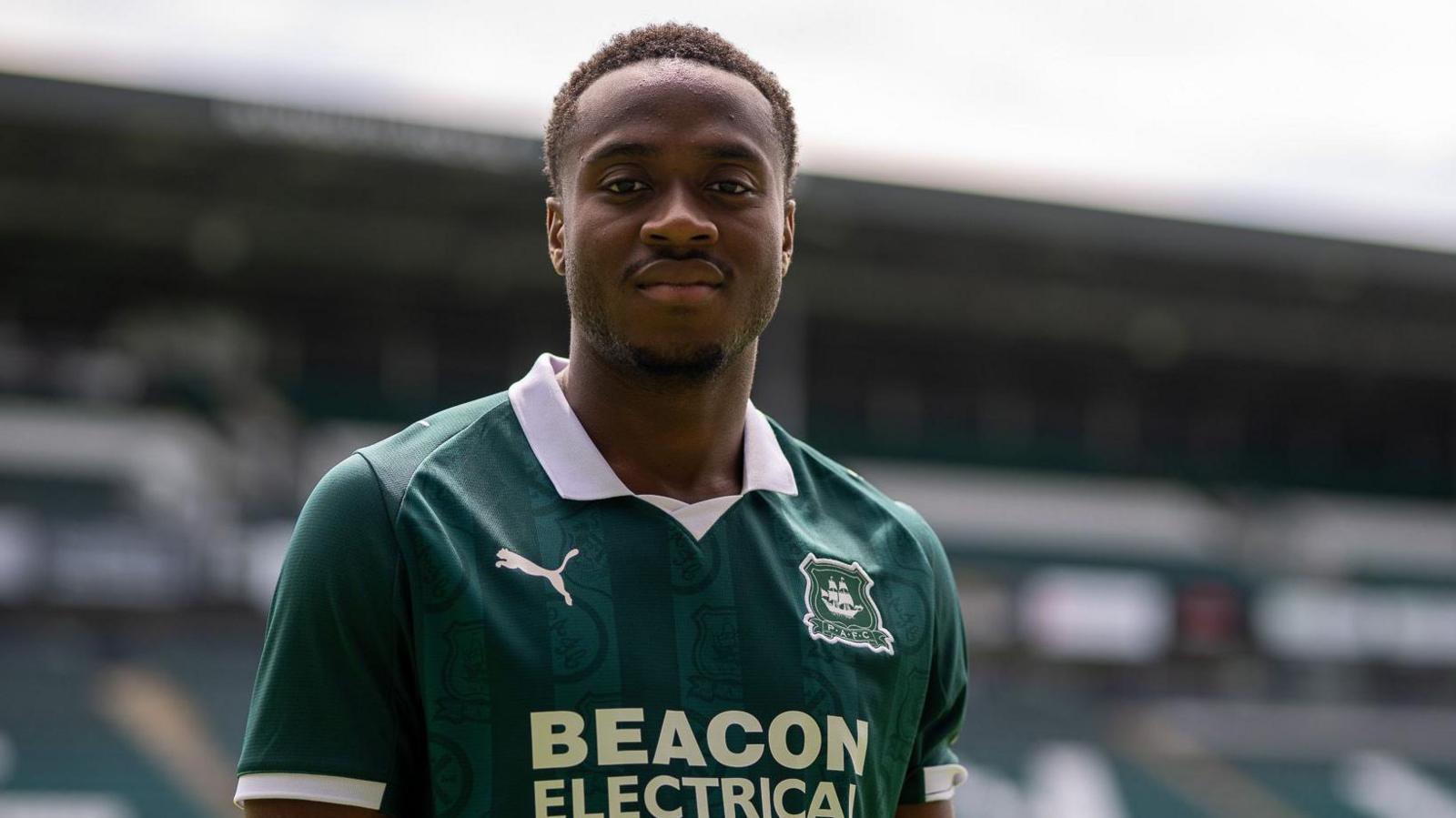 Plymouth Argyle Bolsters Attack with Signing of Rising Star Owen Oseni