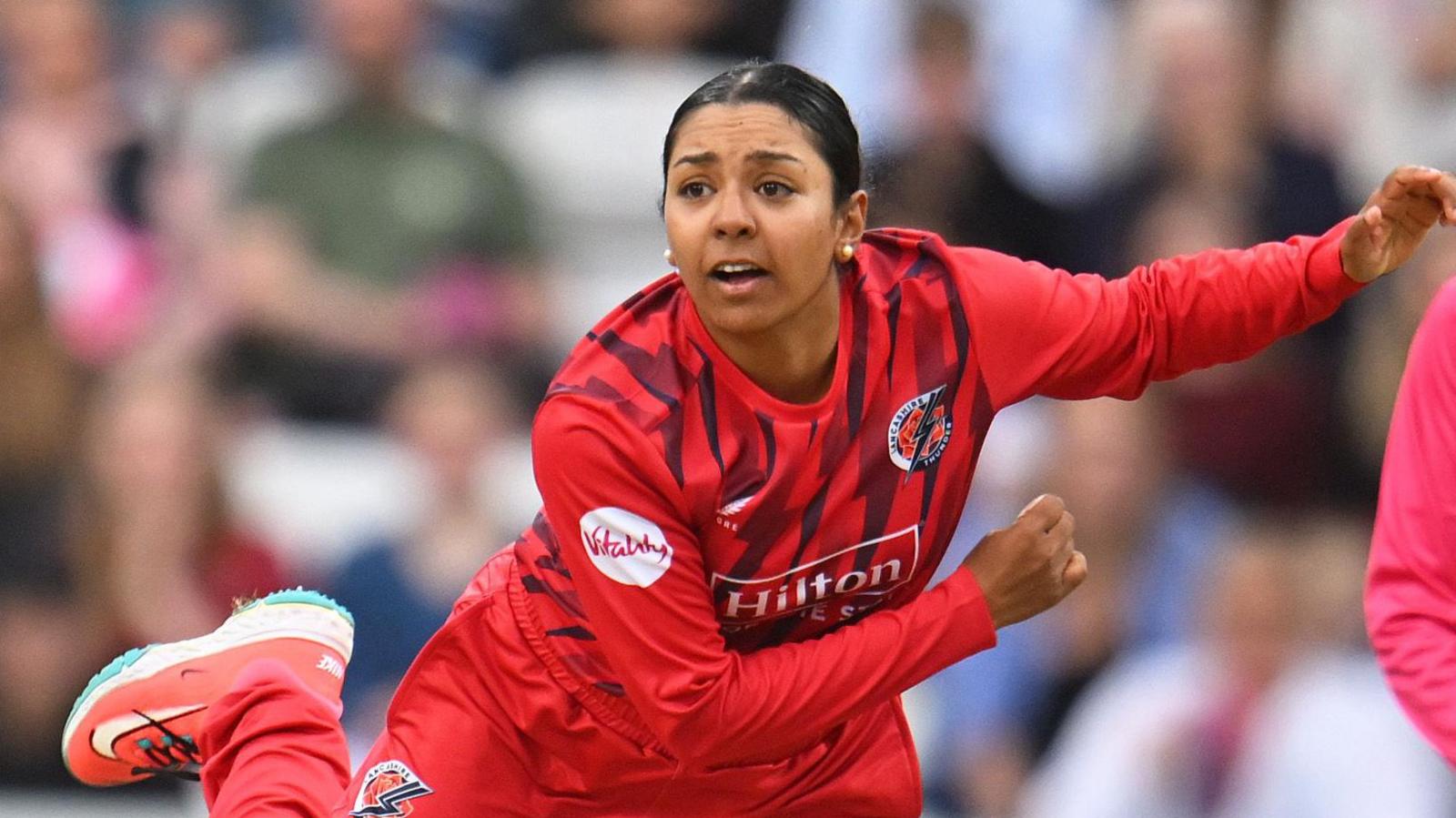 Kate Cross and Alana King Shine in Lancashire's Vital T20 Blast Victory Over Essex