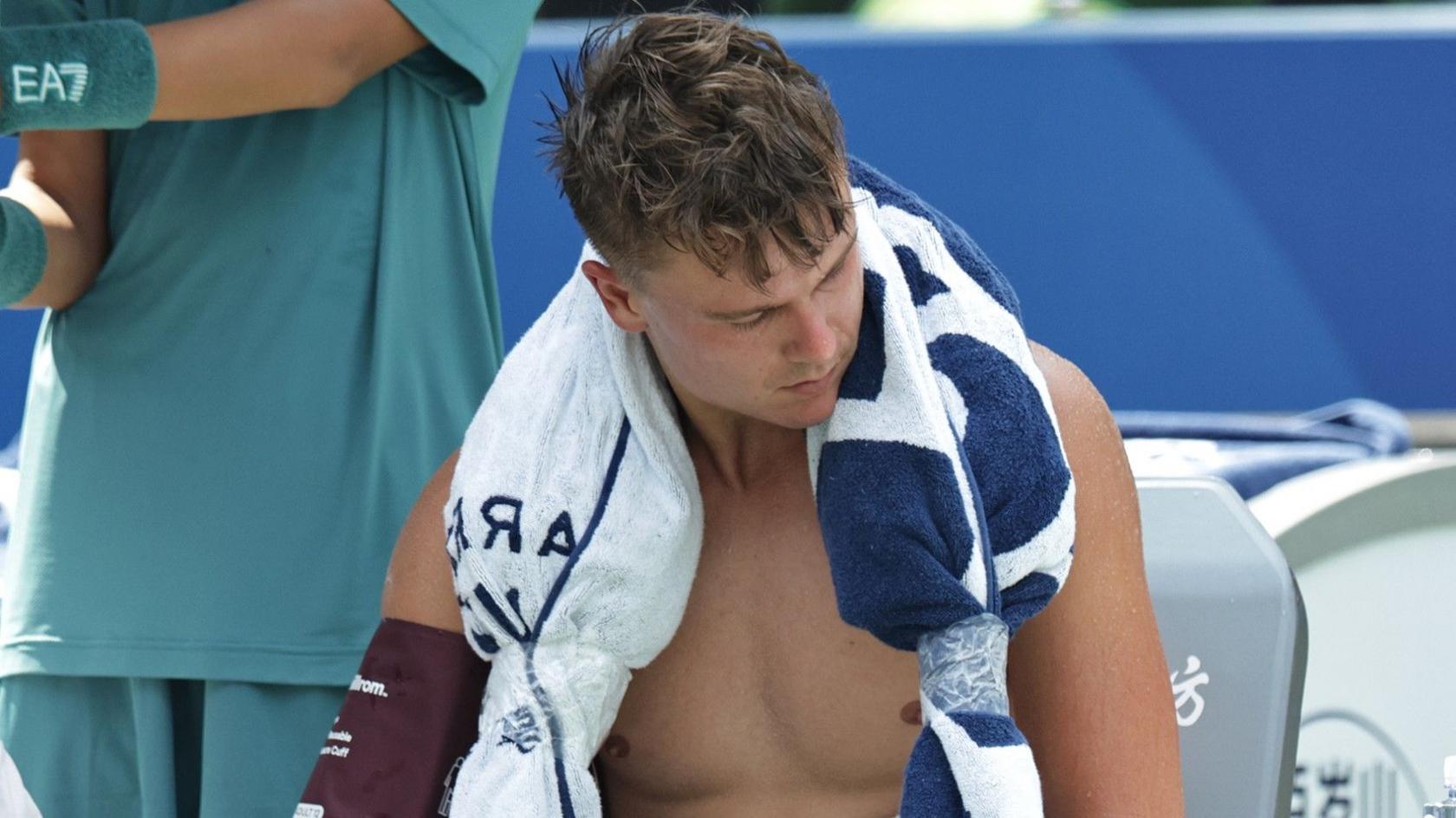 Scorching Reality: The Battle Against Extreme Heat in Professional Tennis