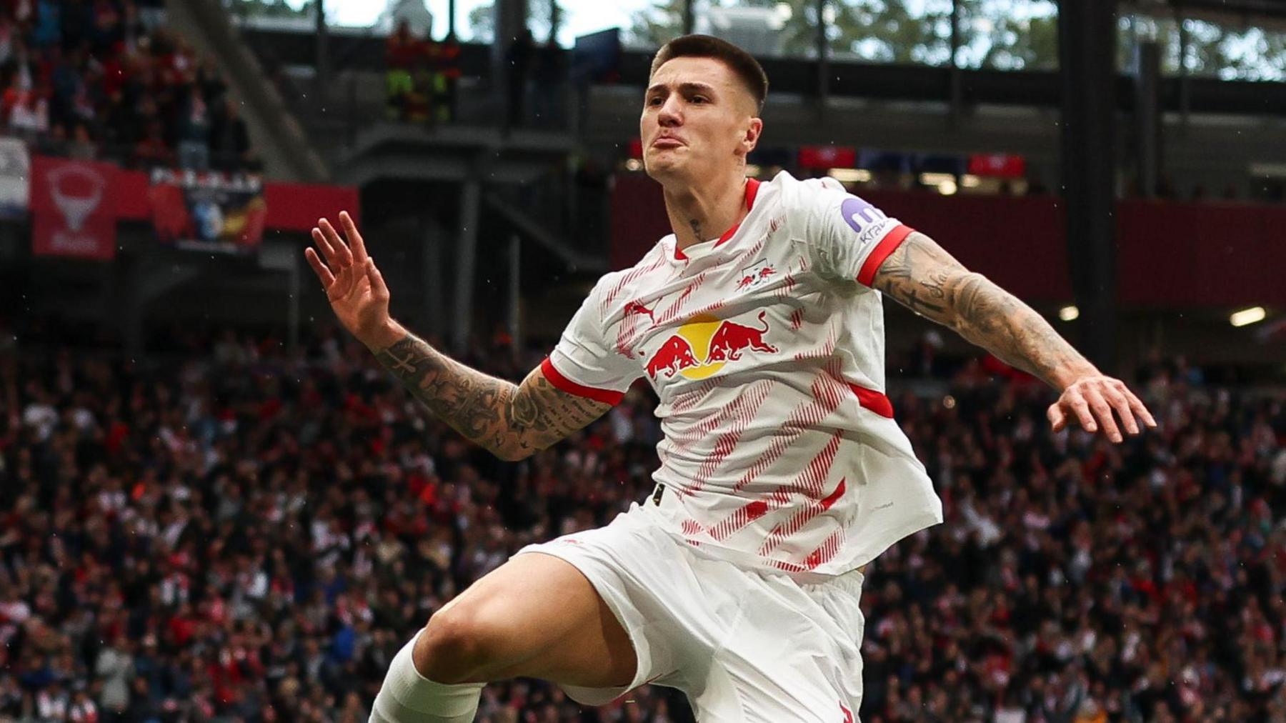 Manchester United's Financial Playbook: Decoding the Sesko Transfer Strategy