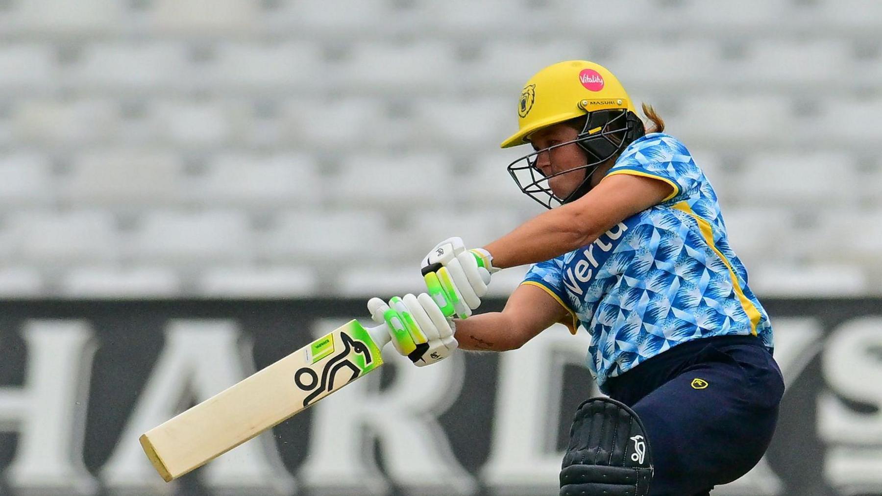 Bears Dominate Blaze in Women's T20 Blast, Essex Secures Commanding Win Over Durham