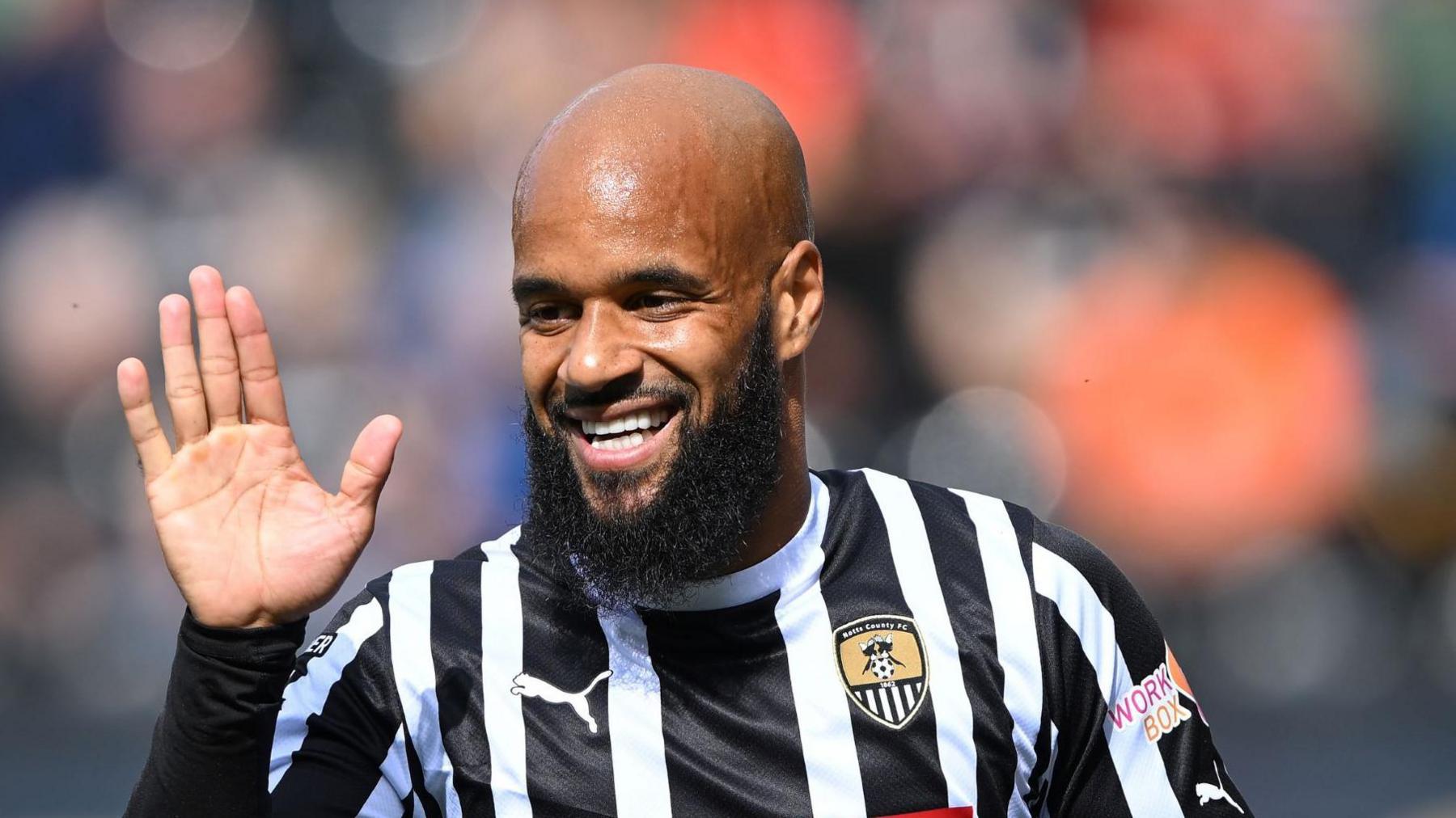 David McGoldrick Joins Barnsley: A Veteran Striker's New Chapter in League One