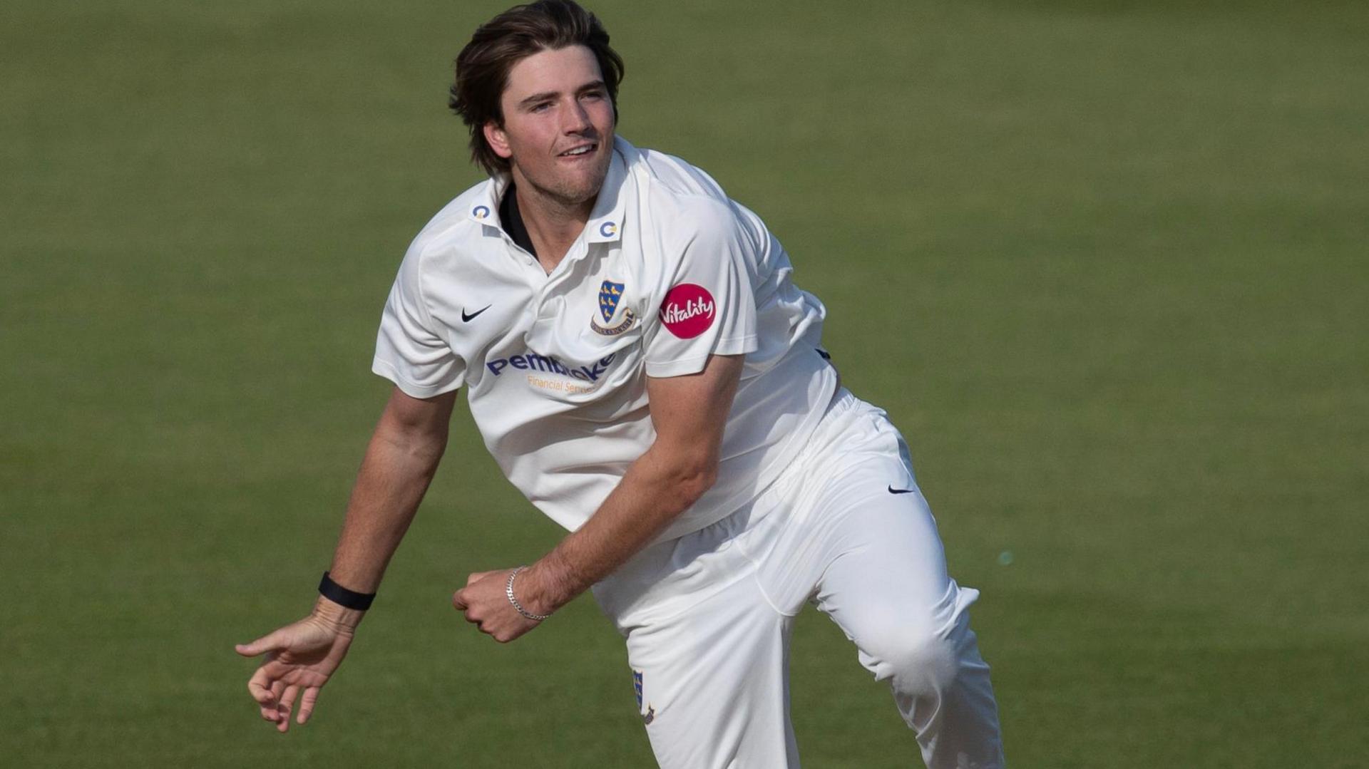 Surrey's Winless Streak Continues After Tense Draw with Sussex in County Championship