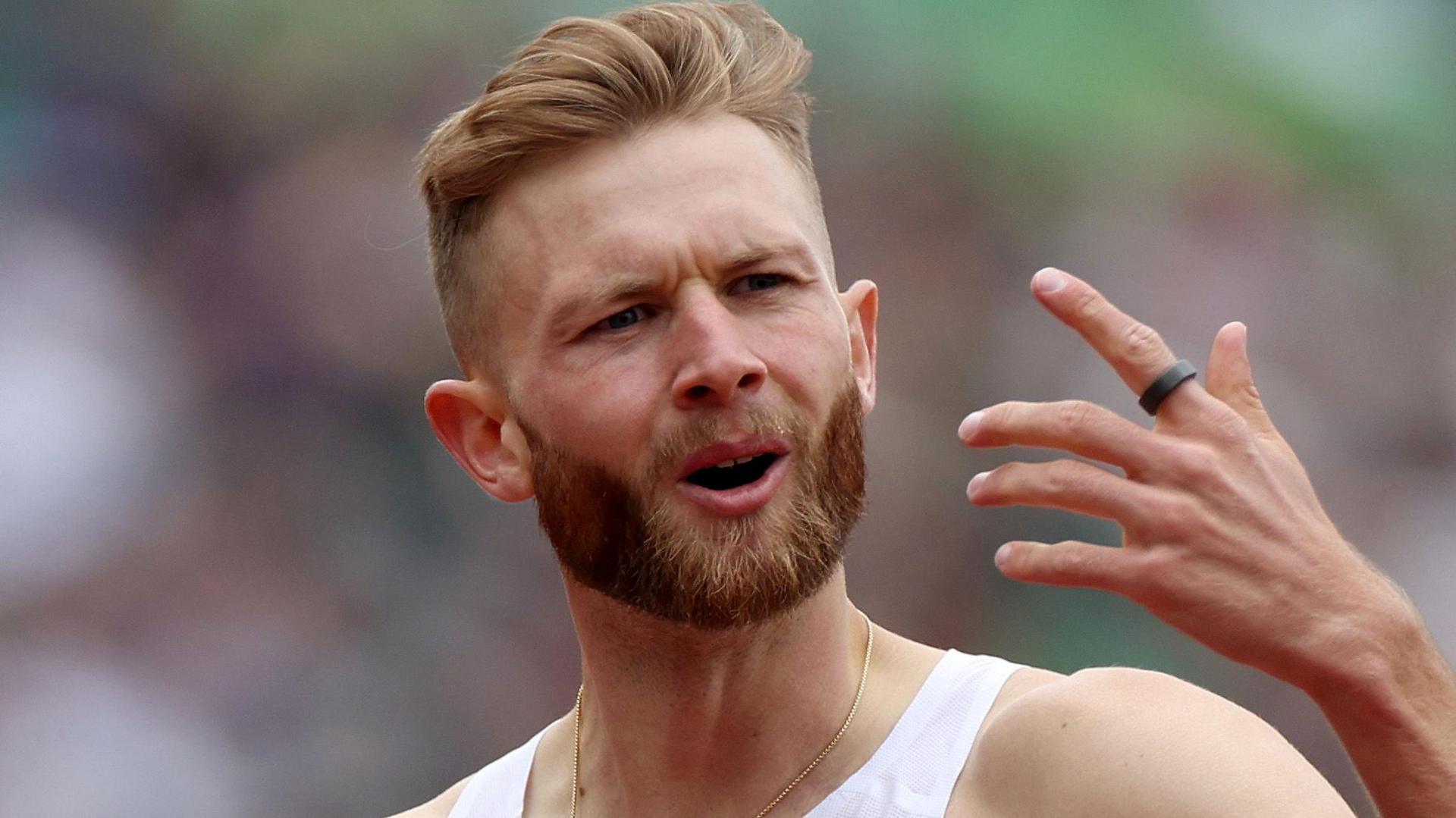 Josh Kerr Secures First Grand Slam Victory and $100,000 Prize in Miami Athletics Showdown