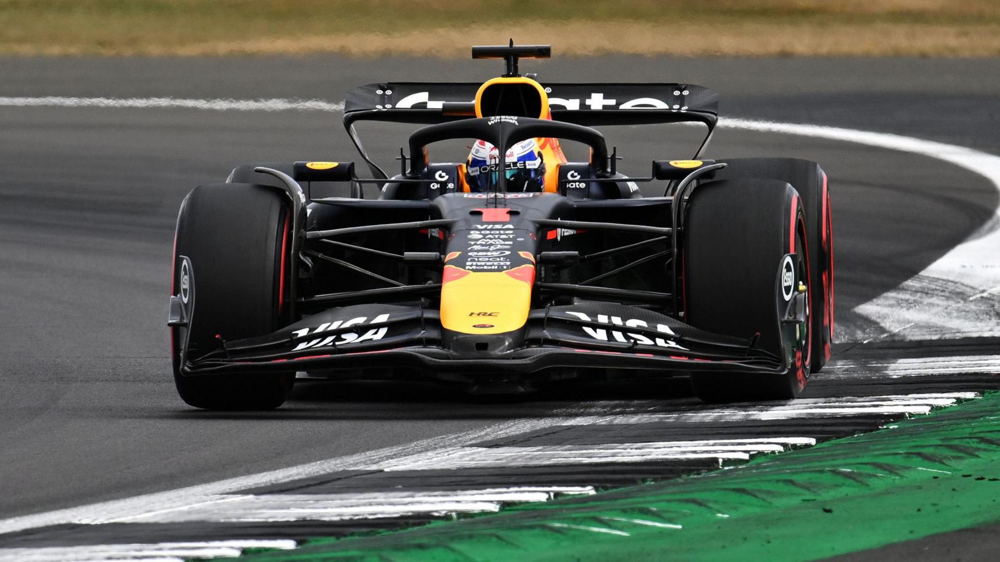 Max Verstappen Secures Pole Position at Silverstone in Thrilling British Grand Prix Qualifying