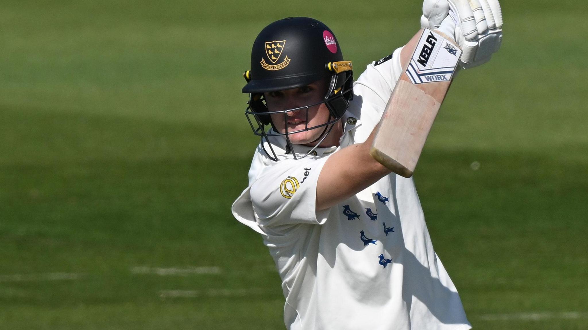 Jack Carson's Maiden Century Sparks Sussex's Remarkable Comeback Against Worcestershire