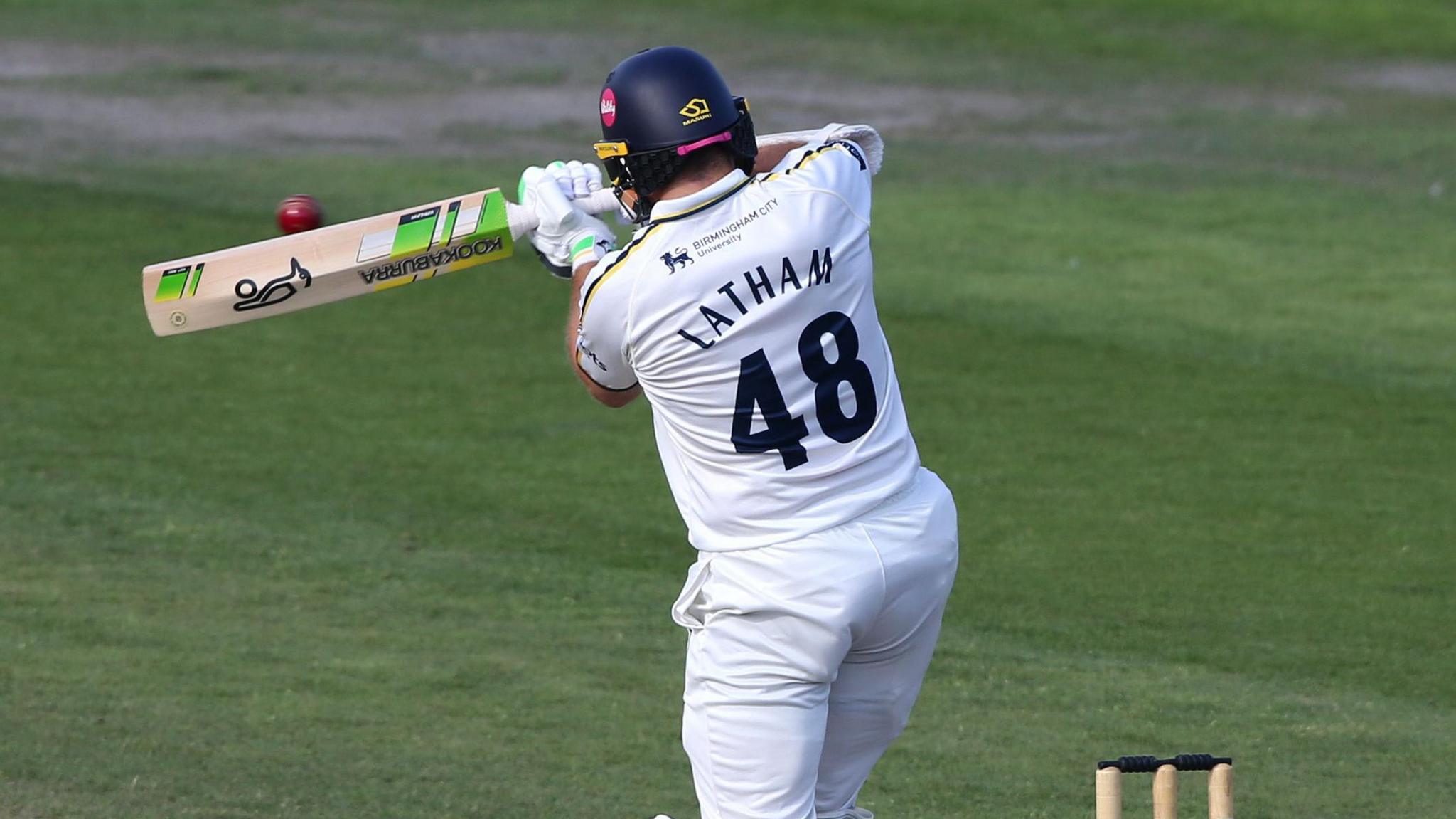 Weather and Warwickshire's Resilience Secure Draw Against Sussex in County Championship