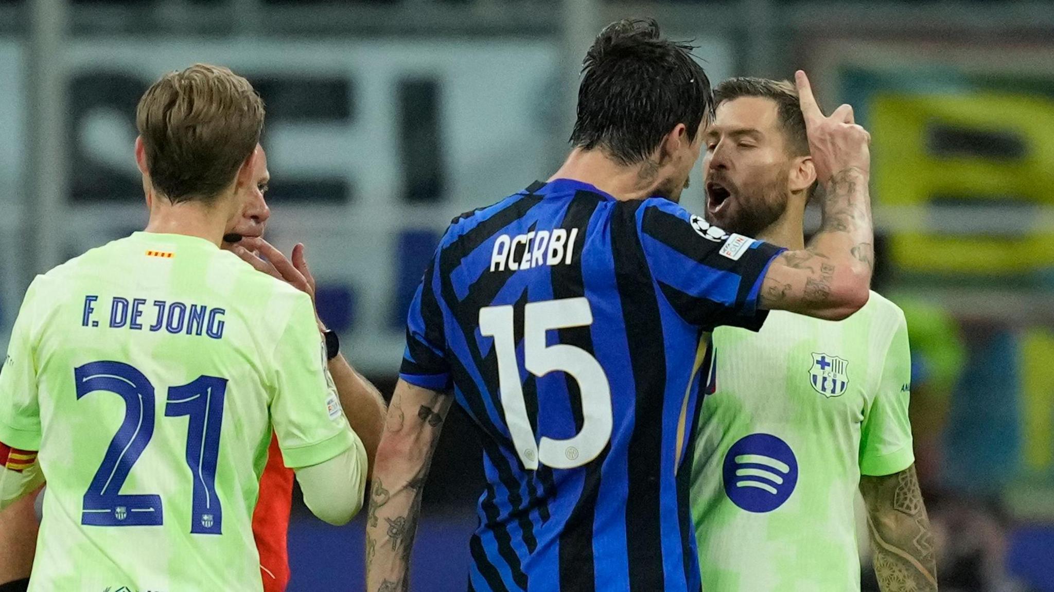Barcelona's Martinez Denies Spitting Allegation in Champions League Clash with Inter Milan