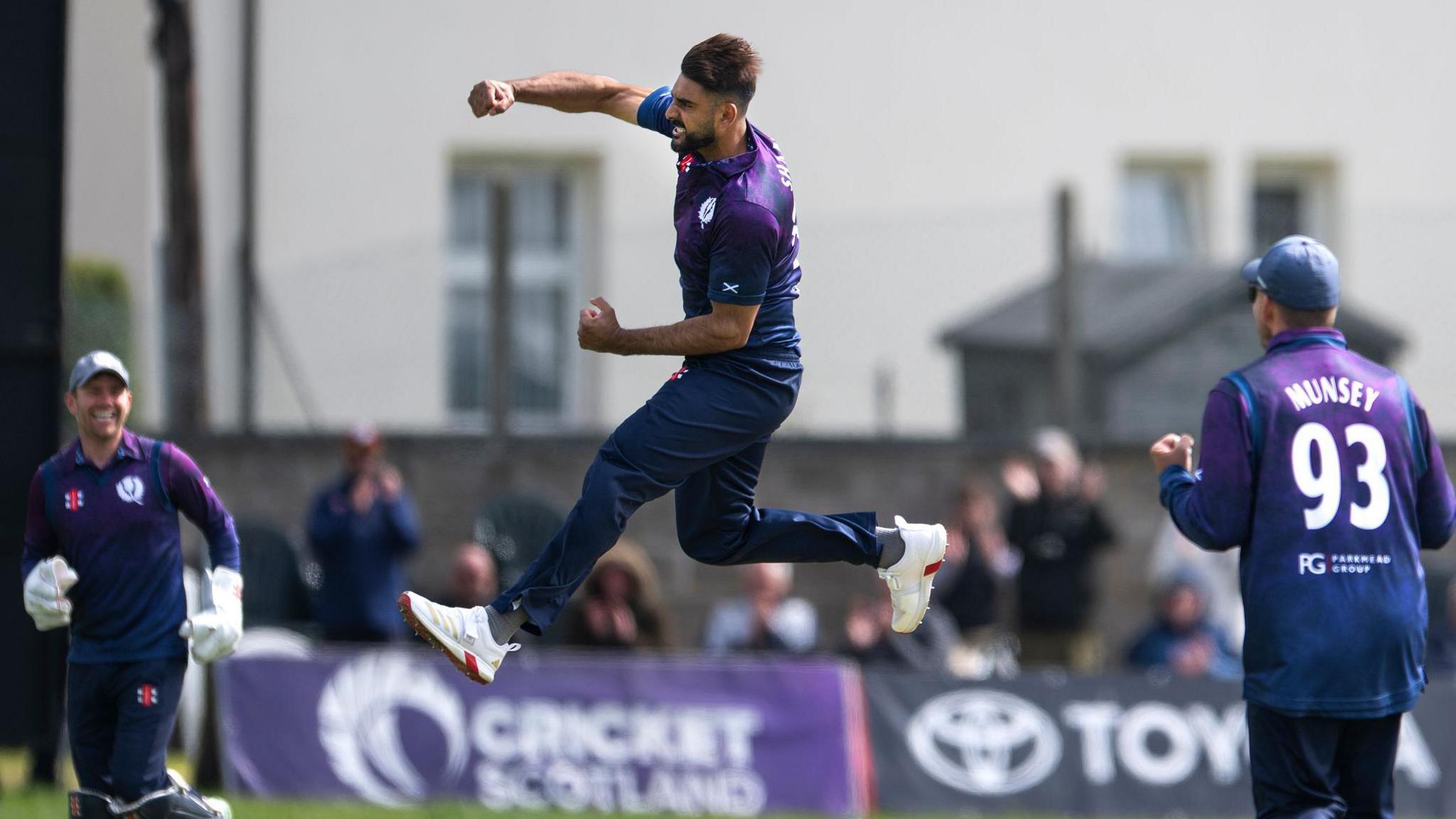 Safyaan Sharif: Scotland's Bowling Legend Continues to Shine