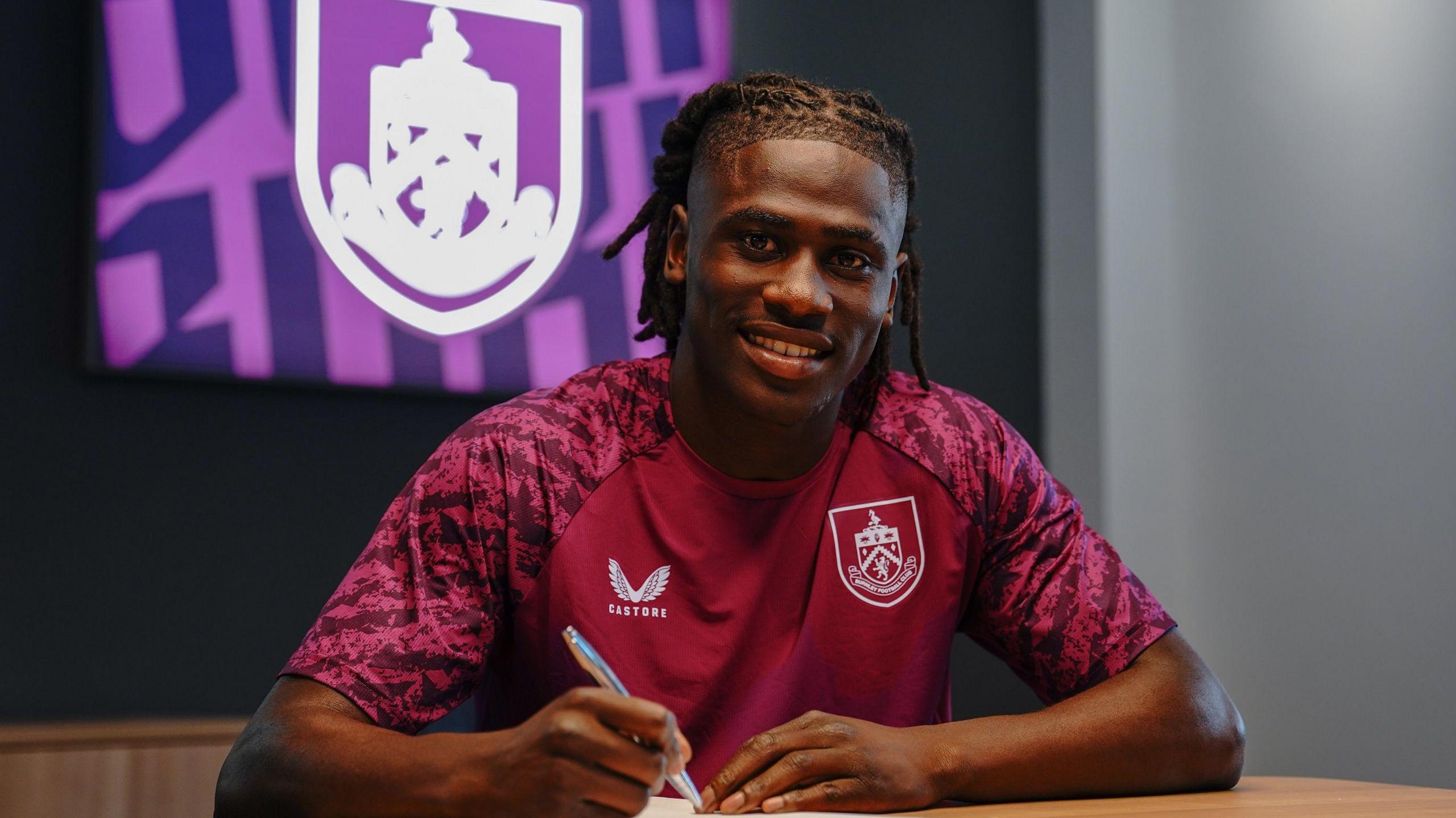 Burnley Secures Rising Star Loum Tchaouna from Lazio in a £13m Deal