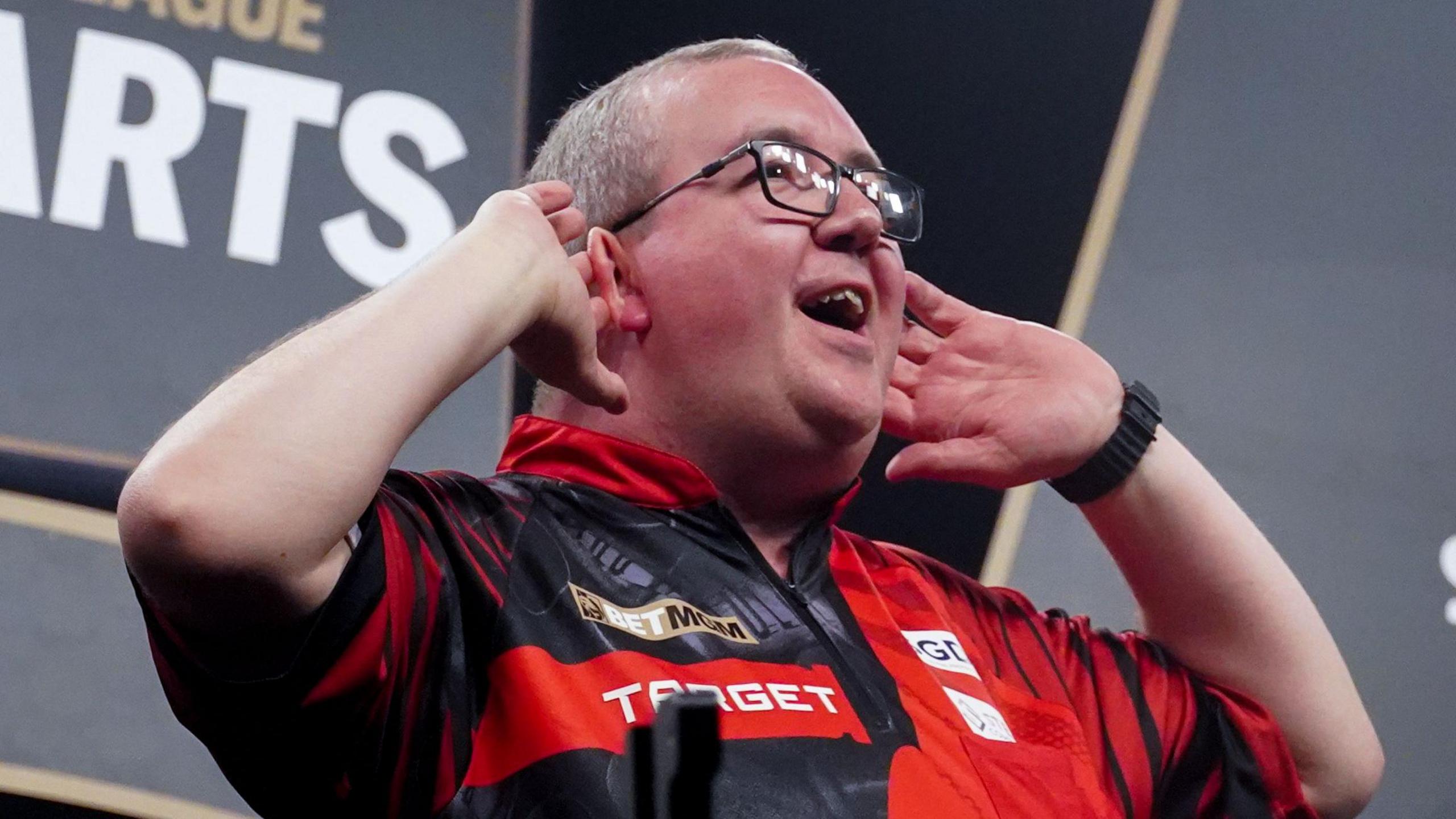 Stephen Bunting Triumphs in 2025 Players Championship: A Dazzling Victory