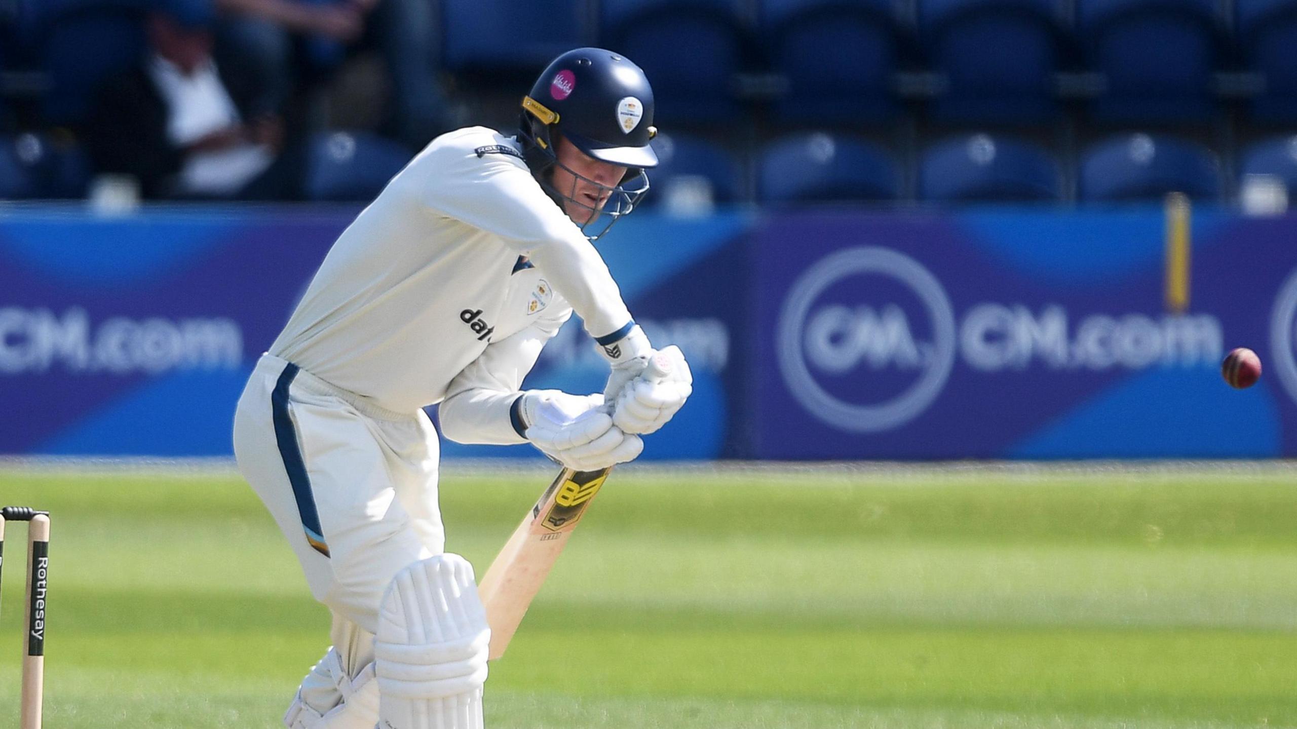 Derbyshire's Resilient Comeback Sets Up Thrilling Final Day Against Glamorgan