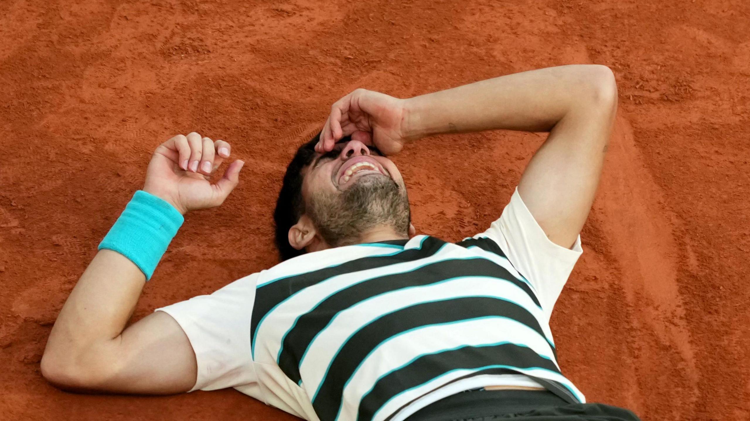 Carlos Alcaraz Triumphs Over Jannik Sinner in Historic French Open Final