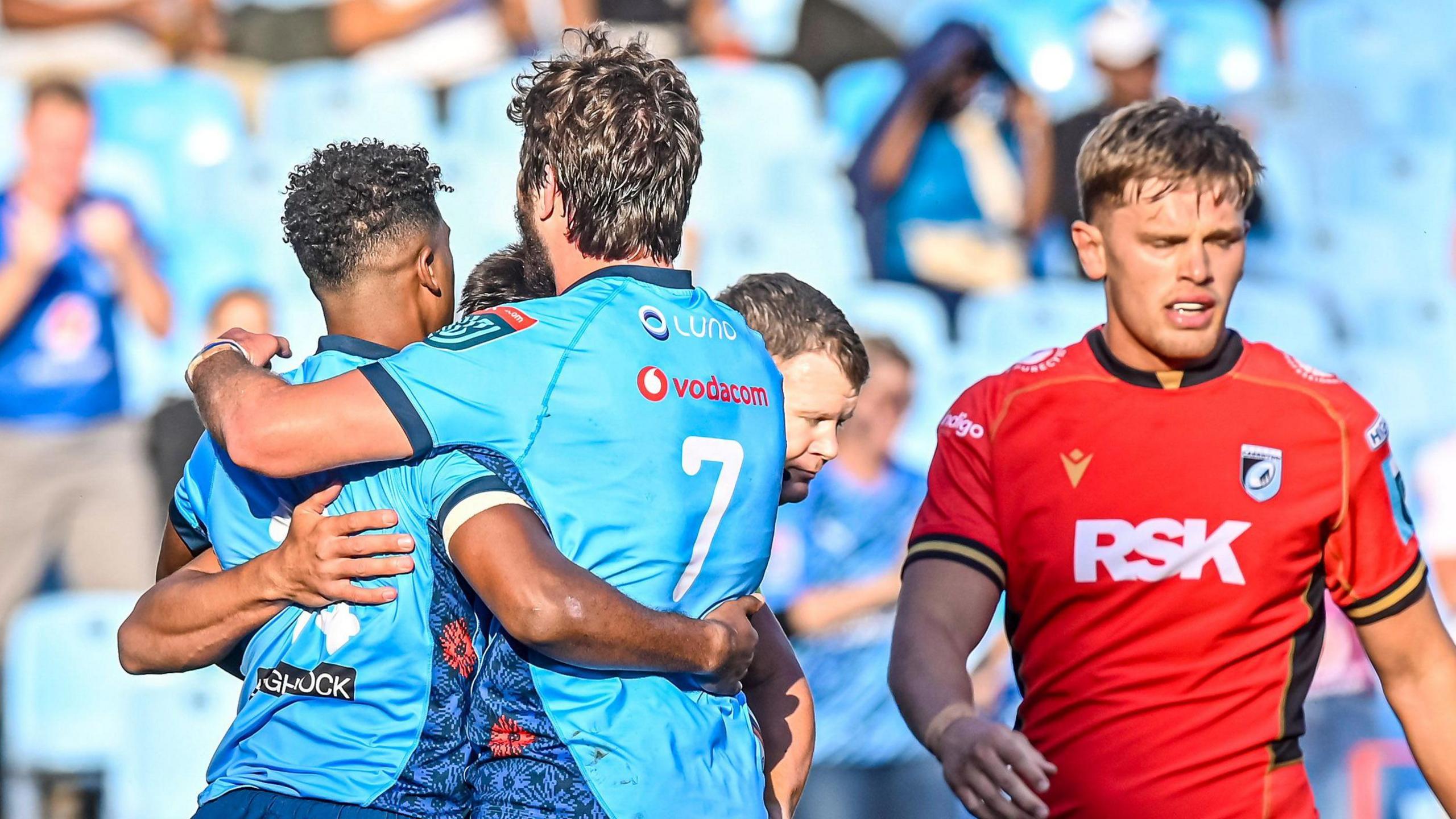 Cardiff's Valiant Comeback Falls Short Against Dominant Bulls in United Rugby Championship