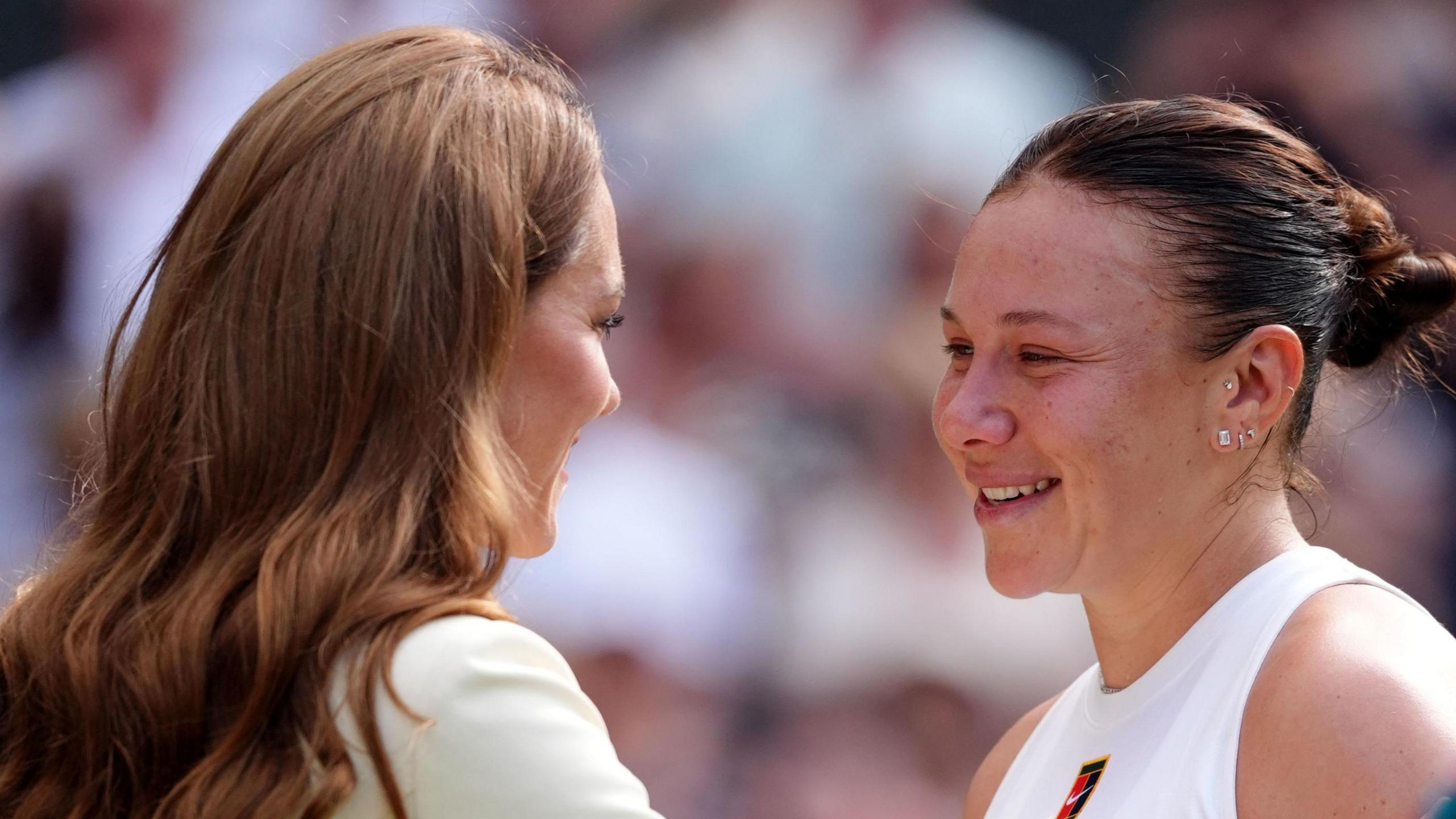 Anisimova's Nerve-Wracking Wimbledon Final: A Tale of Pressure and Resilience