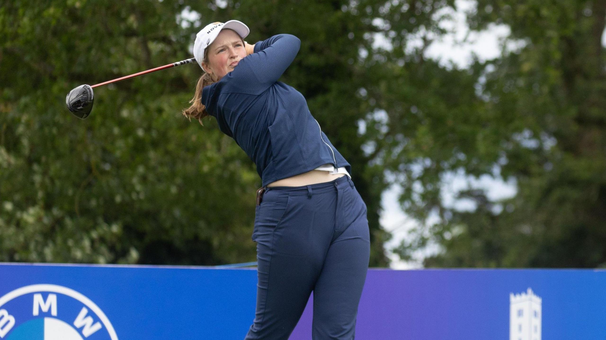 Lottie Woad Dominates Women's Irish Open with Stellar Performance
