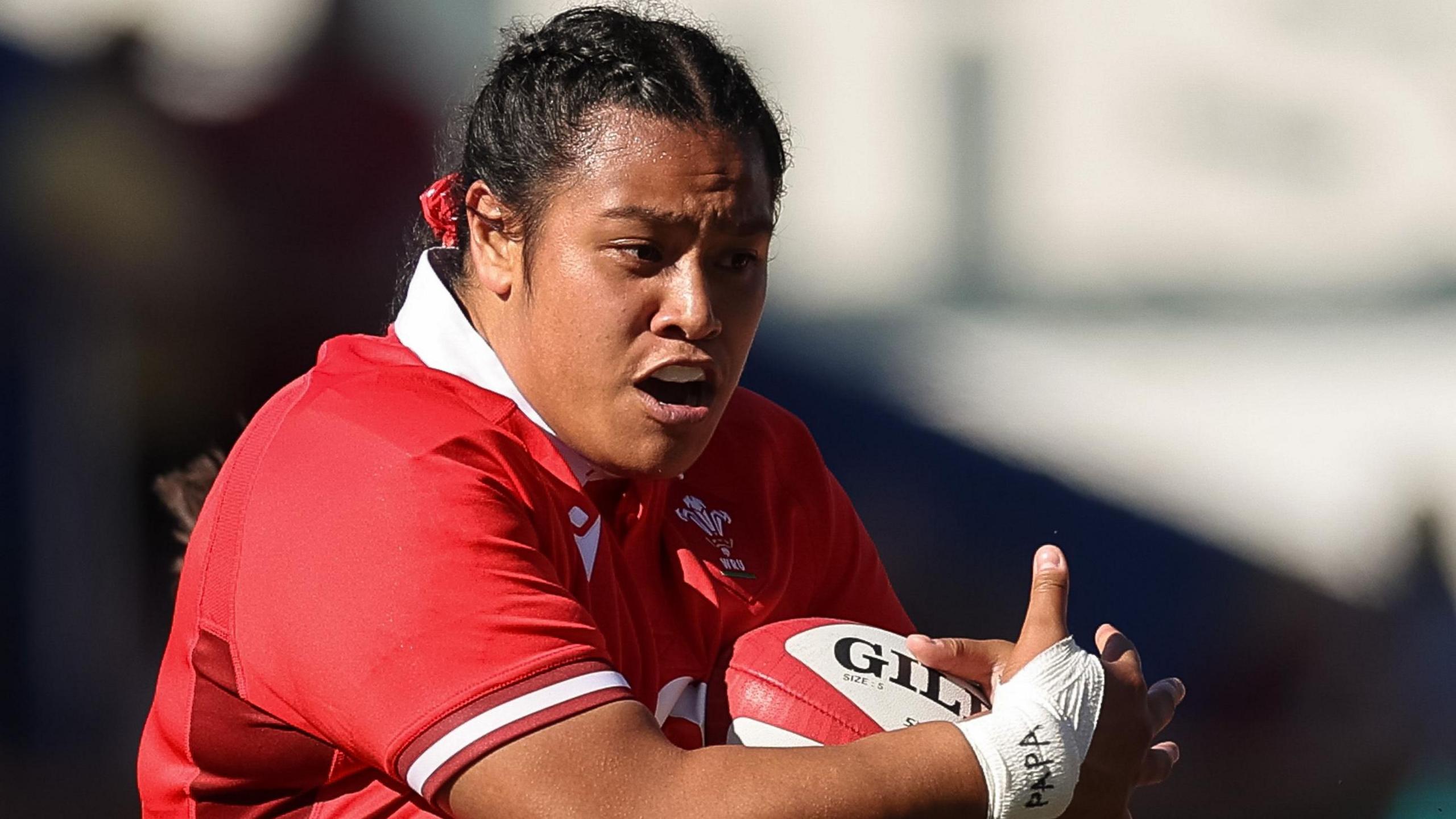 Major Setback for Wales: Tuipulotu Undergoes Surgery, Bows Out of Six Nations