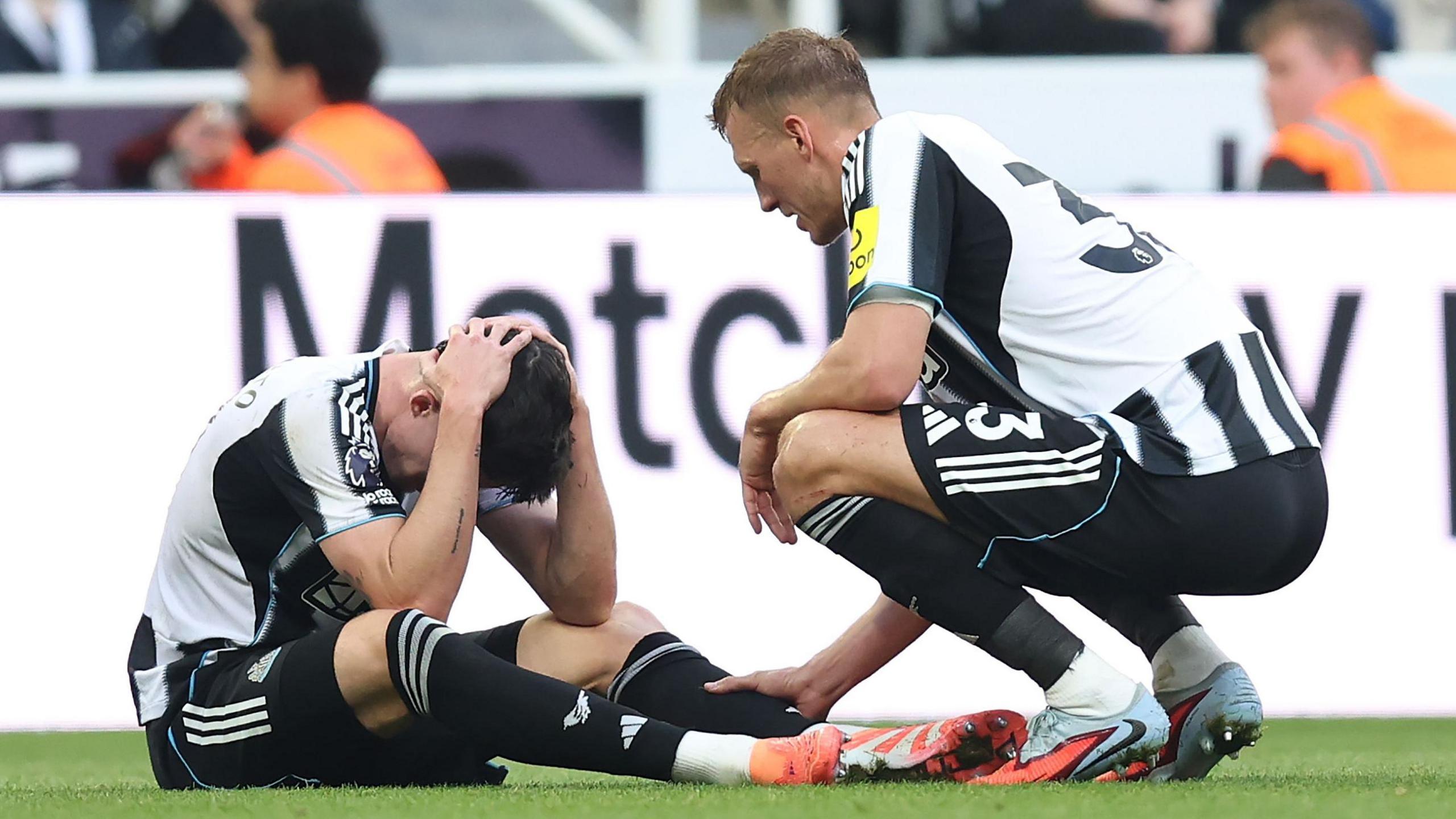 Newcastle's Livramento Suffers Devastating Knee Blow: Howe Fears Prolonged Absence