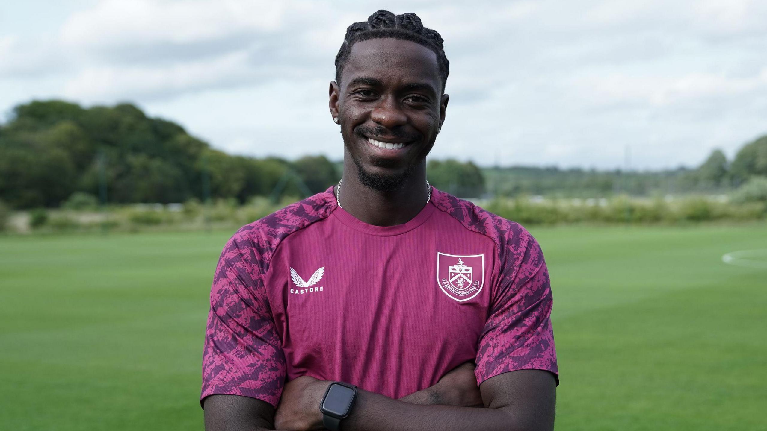 Axel Tuanzebe Joins Burnley: A New Chapter in Premier League Football