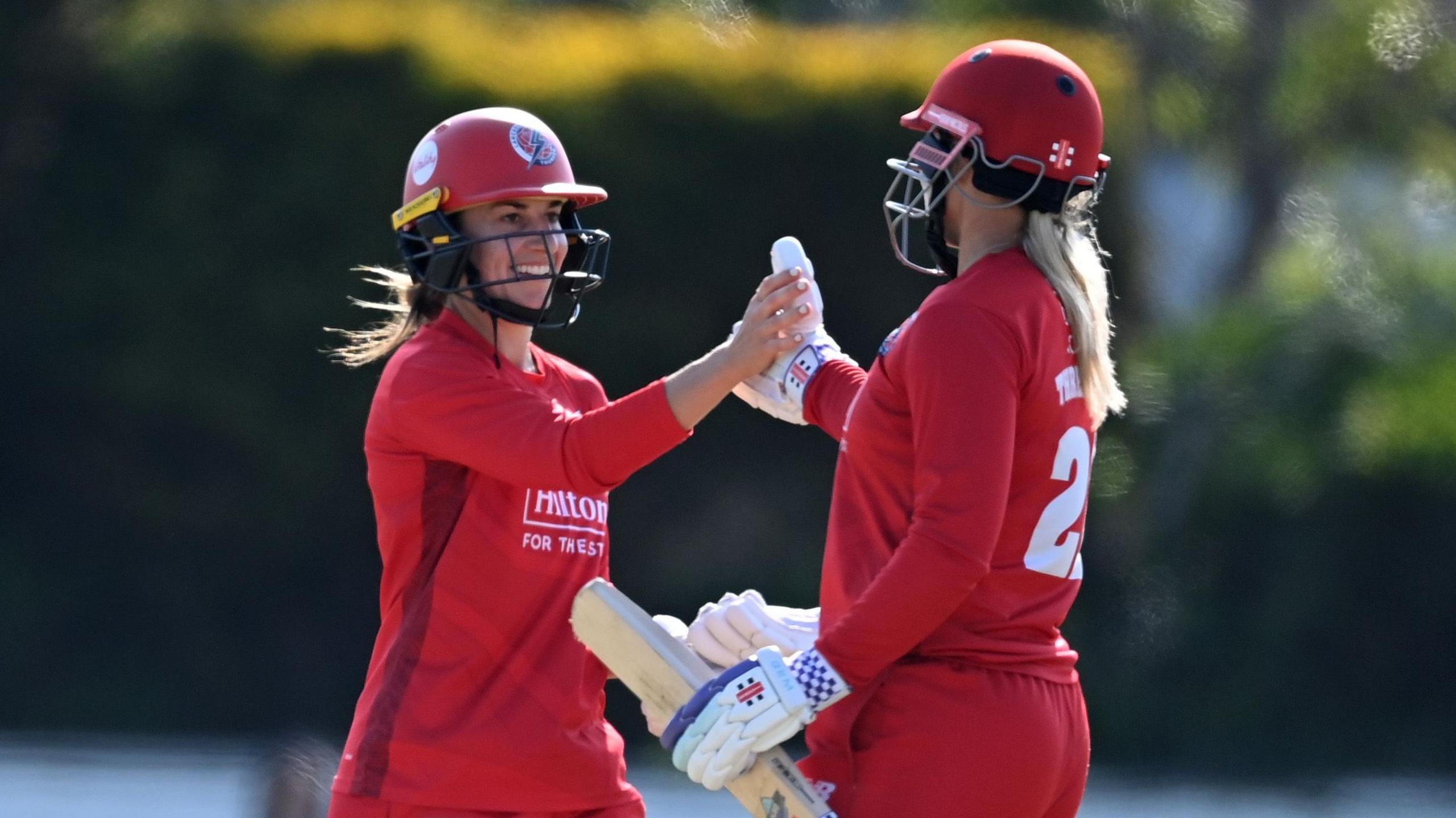 Thrilling One-Day Cup Victories: Hampshire, Warwickshire, and Lancashire Shine
