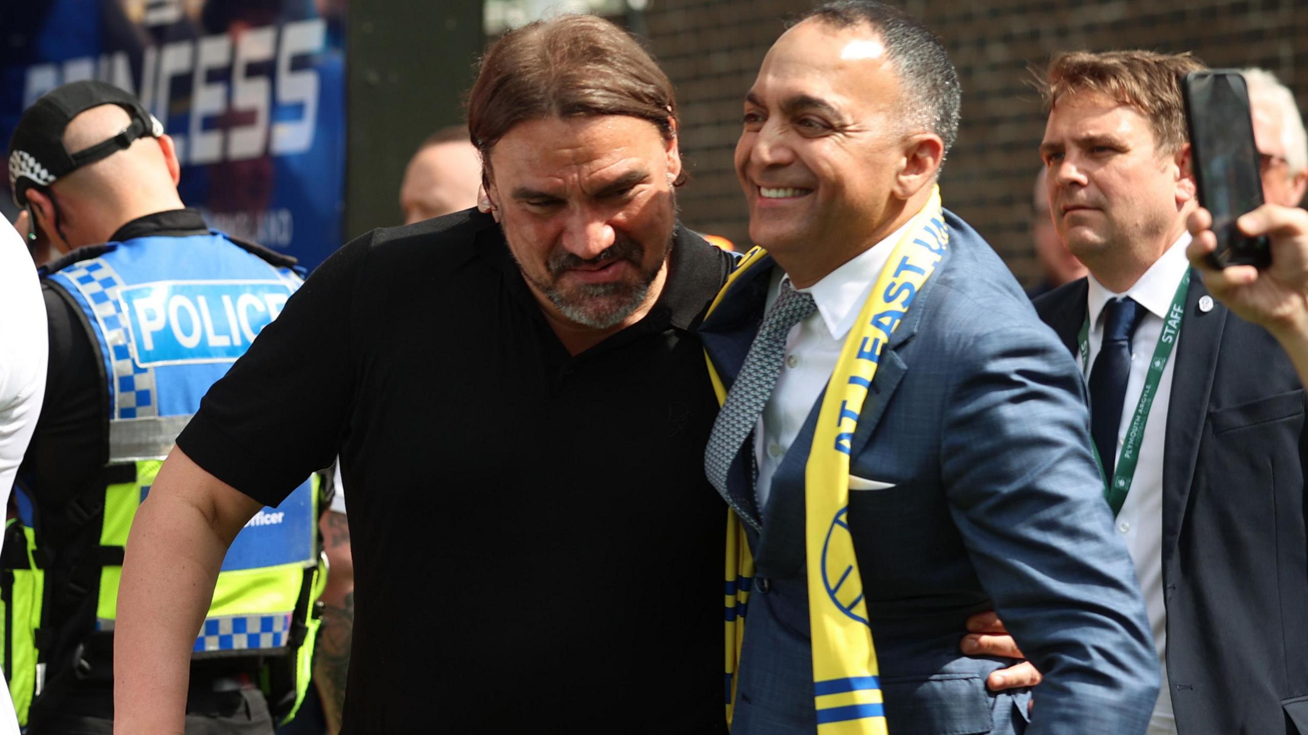 Leeds United Chairman Paraag Marathe Fully Backs Manager Daniel Farke for Premier League Success