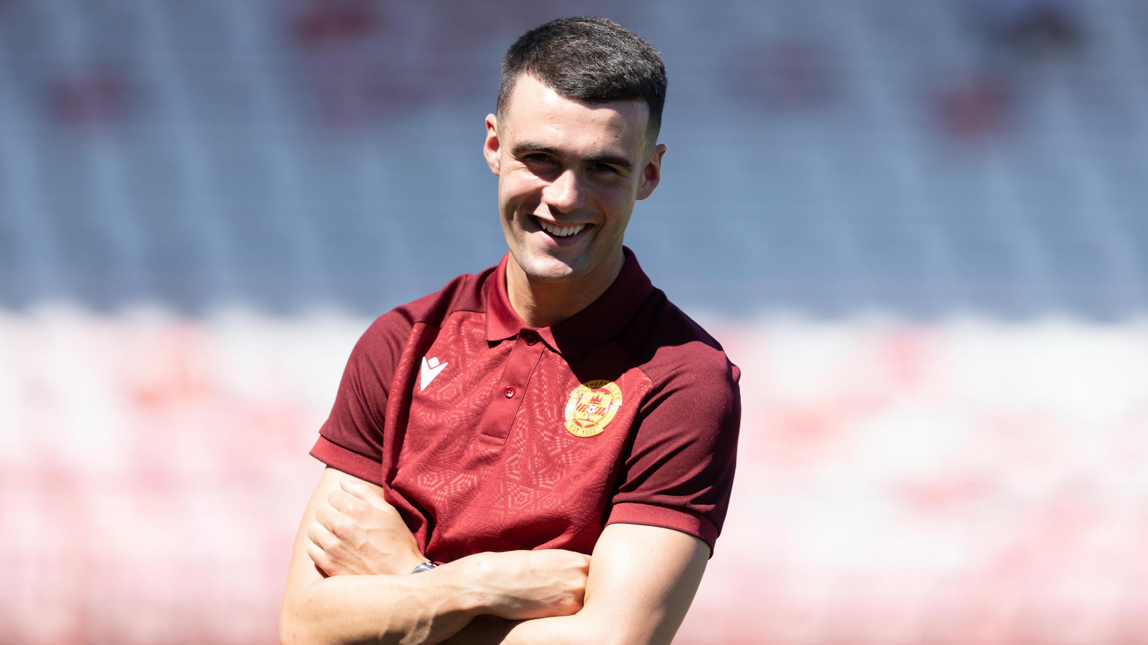 Transfer Saga Intensifies: Lennon Miller’s Father Hints at Imminent Bids as European Clubs Circle