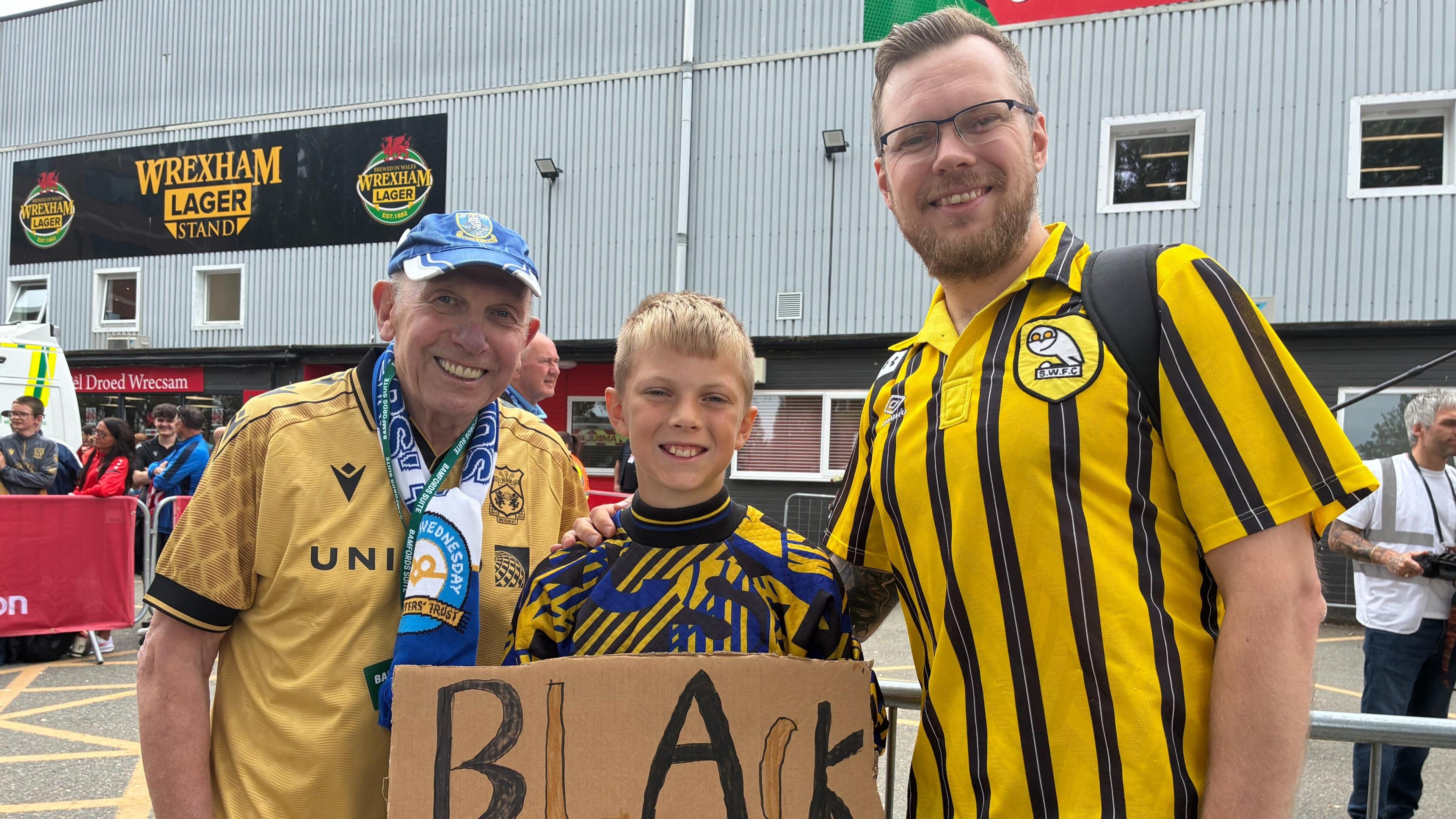 Solidarity in Gold: Wrexham Fans Unite with Sheffield Wednesday in Championship Showdown