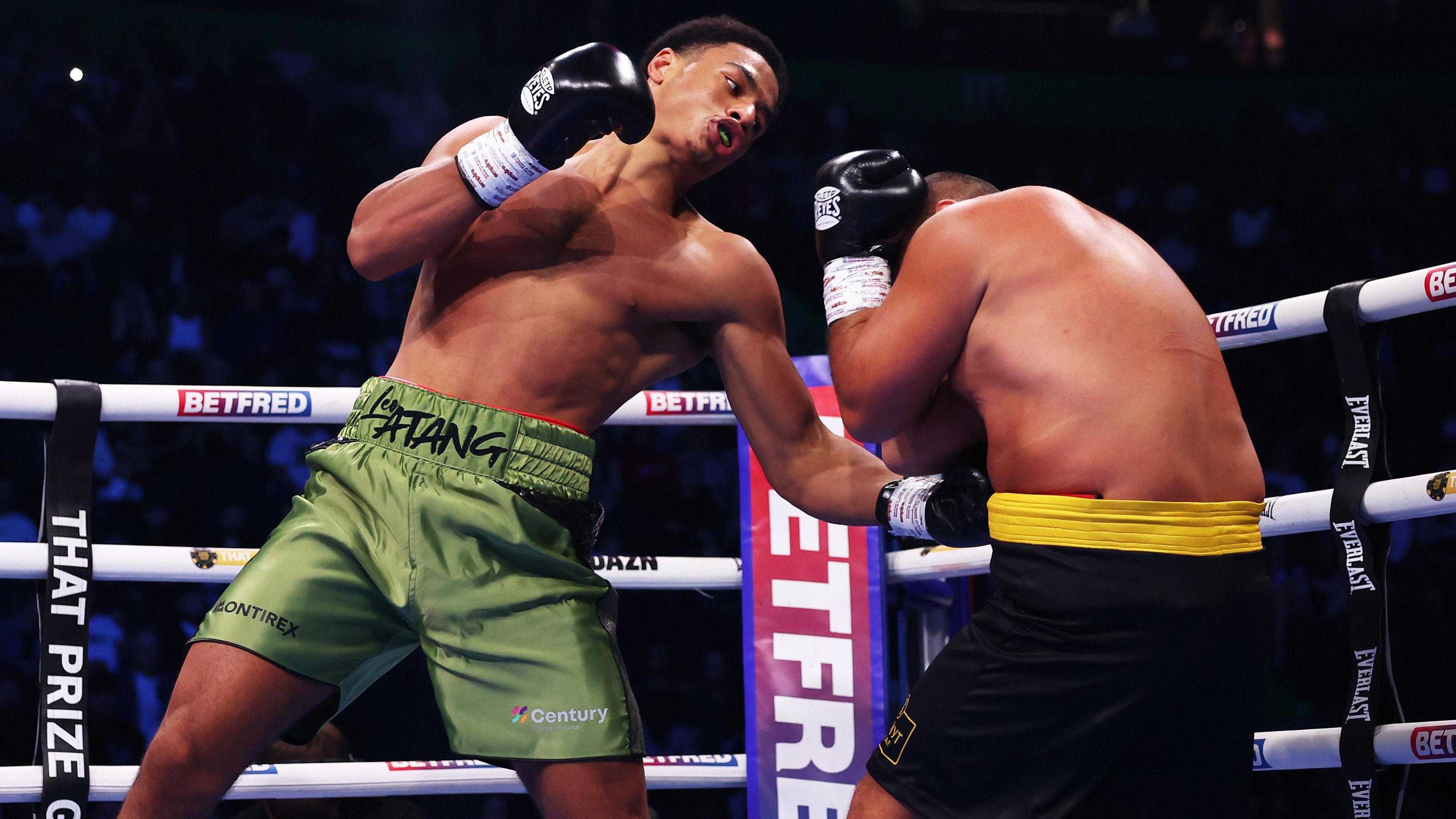 Leo Atang's Stunning Professional Debut: A Rising Star in Heavyweight Boxing