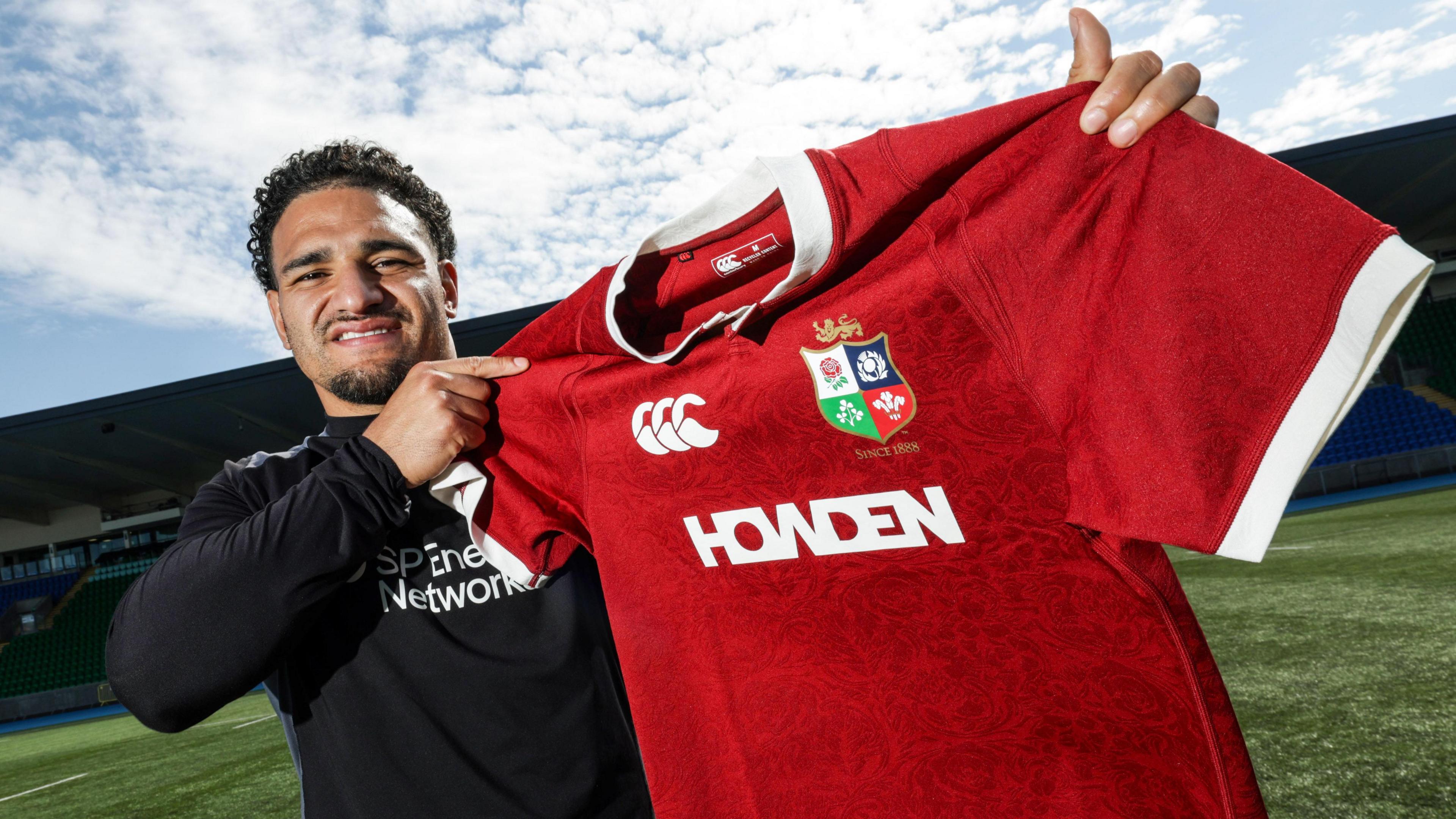 Sione Tuipulotu's Journey: From Injury to Lions Dream