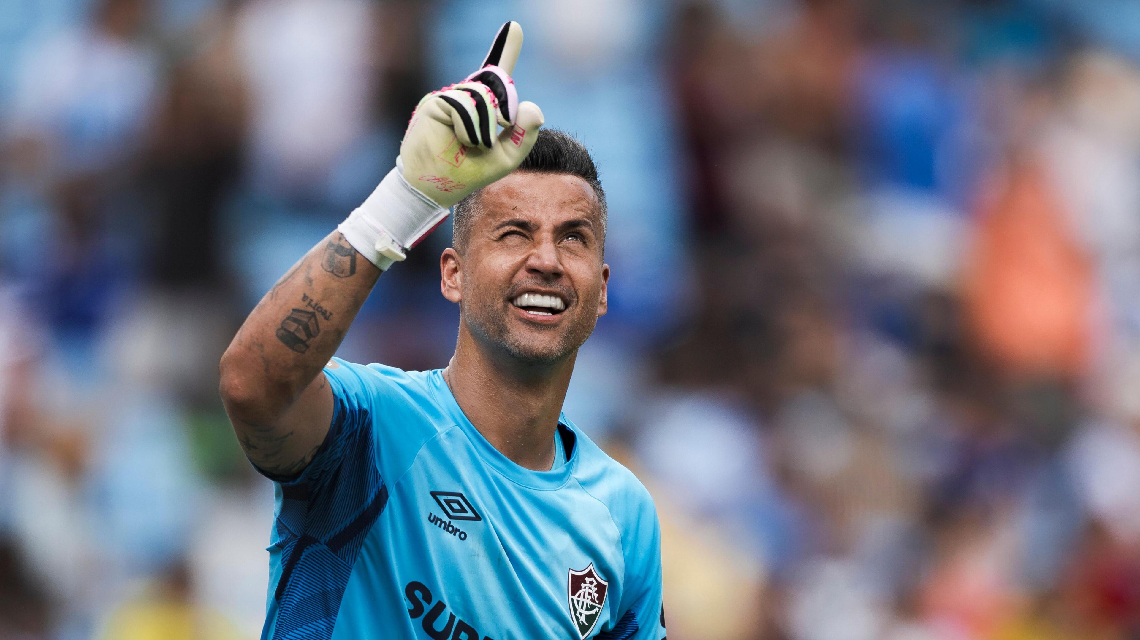 Fabio Sets New Global Record: Surpasses Shilton in Football Appearances