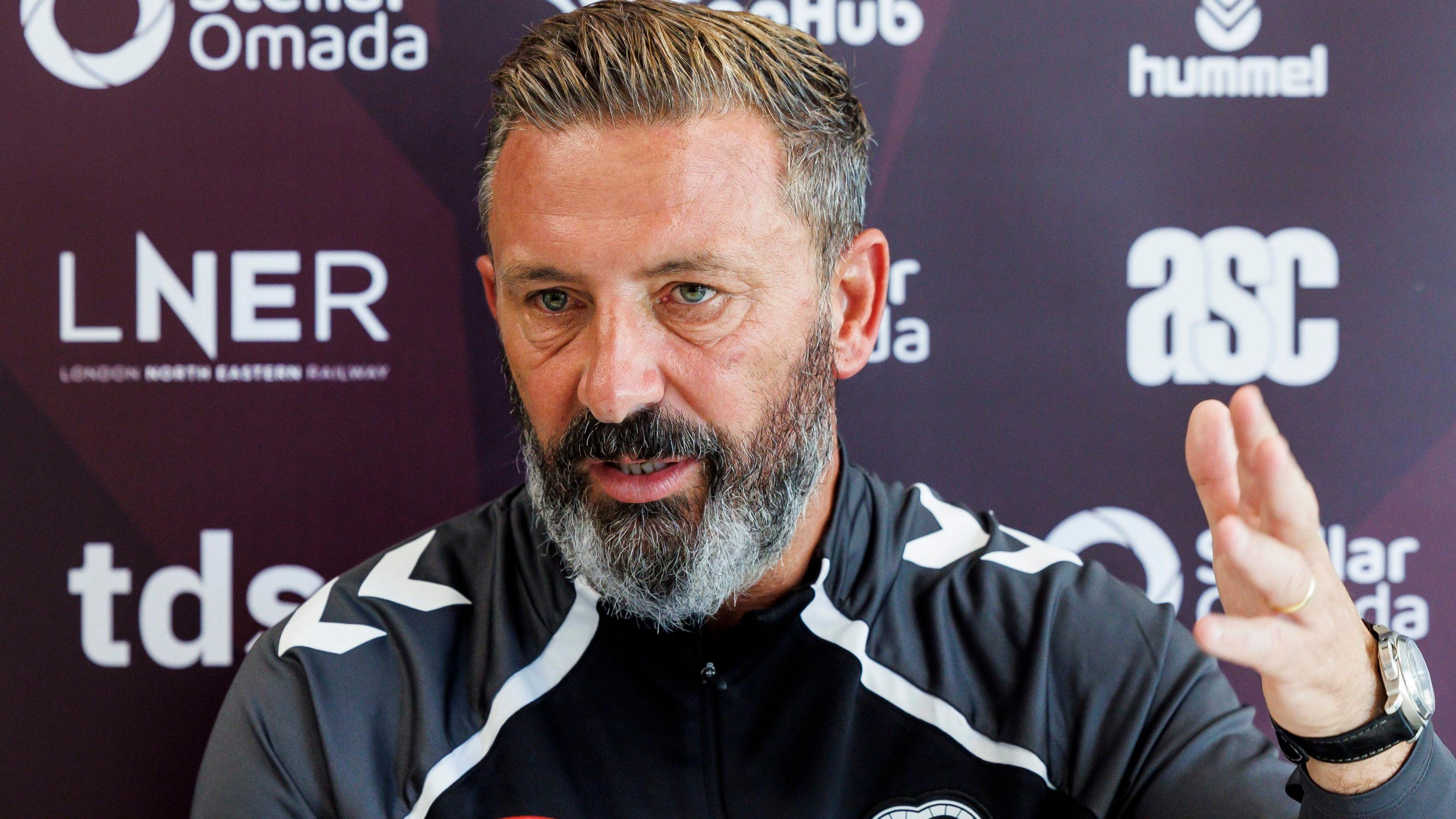 Hearts' Ambition for Silverware: McInnes Confident in Trophy Chase